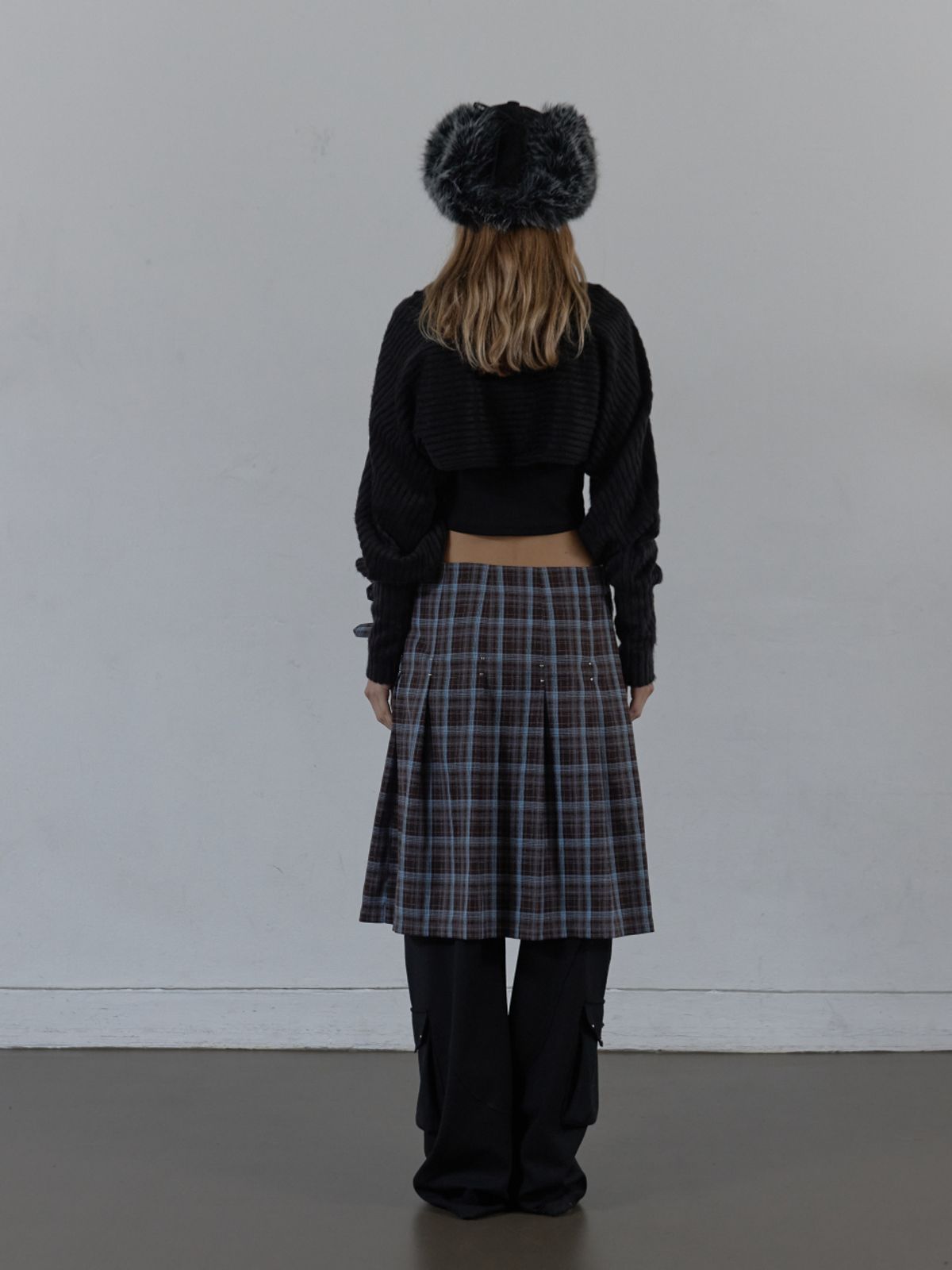 셋업이엑스이(SETUP-EXE) CHECK BUCKLE WRAP SKIRT / BABY BLUE