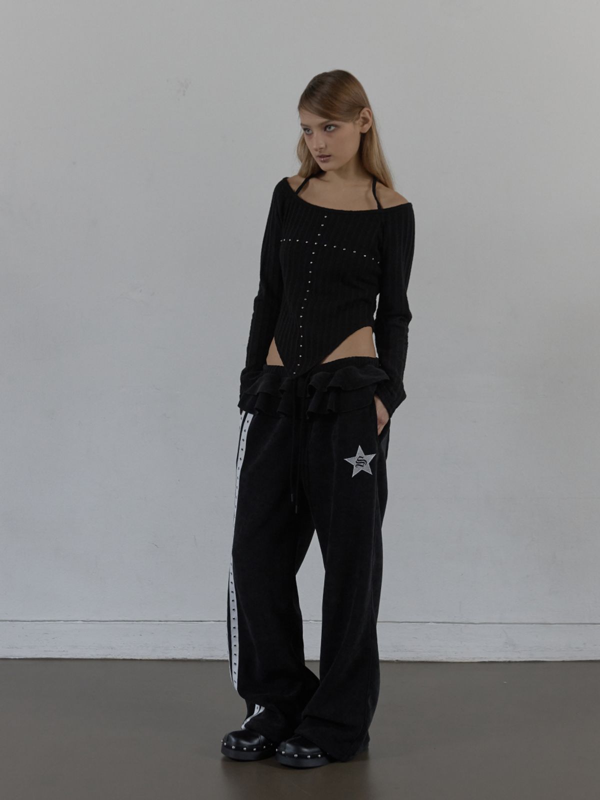 셋업이엑스이(SETUP-EXE) WESTERN CROSS TOP / BLACK