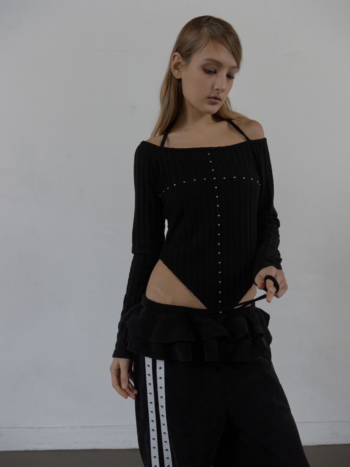 셋업이엑스이(SETUP-EXE) WESTERN CROSS TOP / BLACK