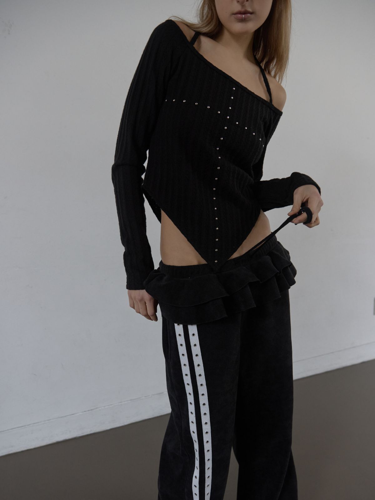 셋업이엑스이(SETUP-EXE) WESTERN CROSS TOP / BLACK