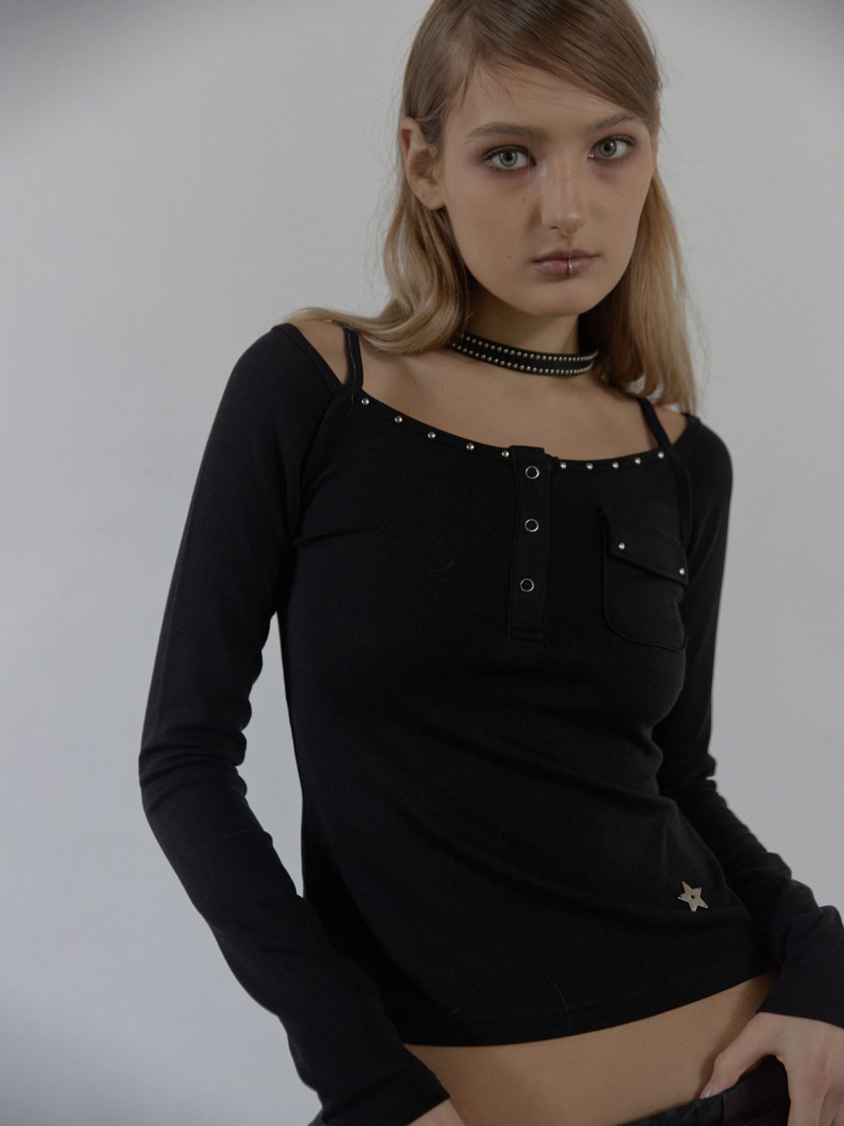 셋업이엑스이(SETUP-EXE) SLEEVELESS LAYERED TOP / BLACK