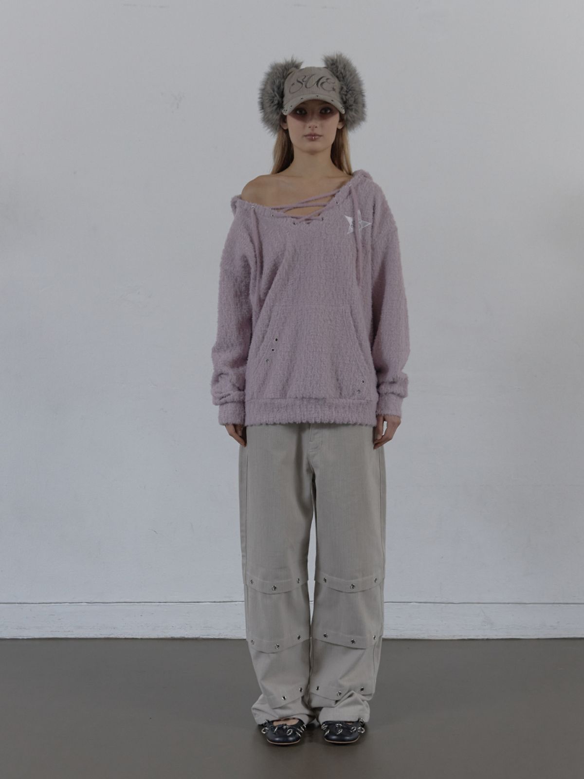셋업이엑스이(SETUP-EXE) HAIRY V-NECK HOODIE / LILAC