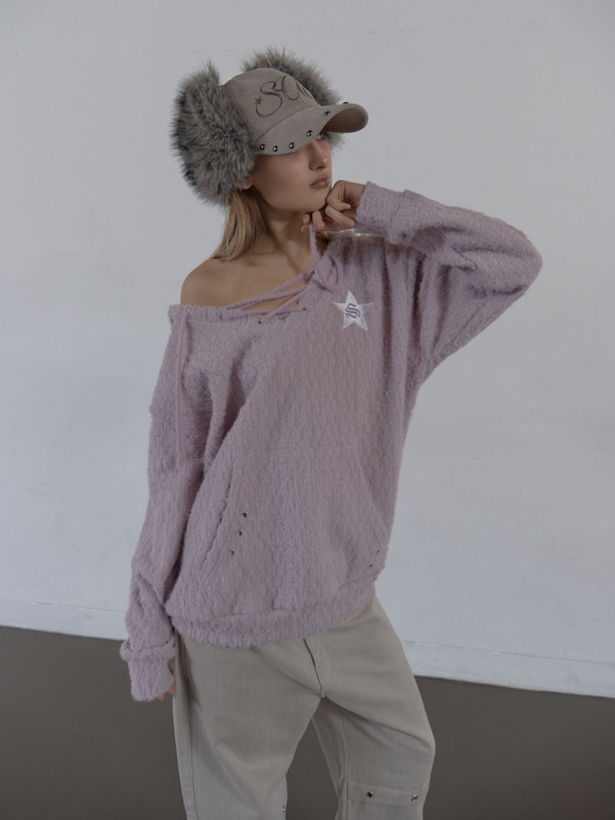 셋업이엑스이(SETUP-EXE) HAIRY V-NECK HOODIE / LILAC