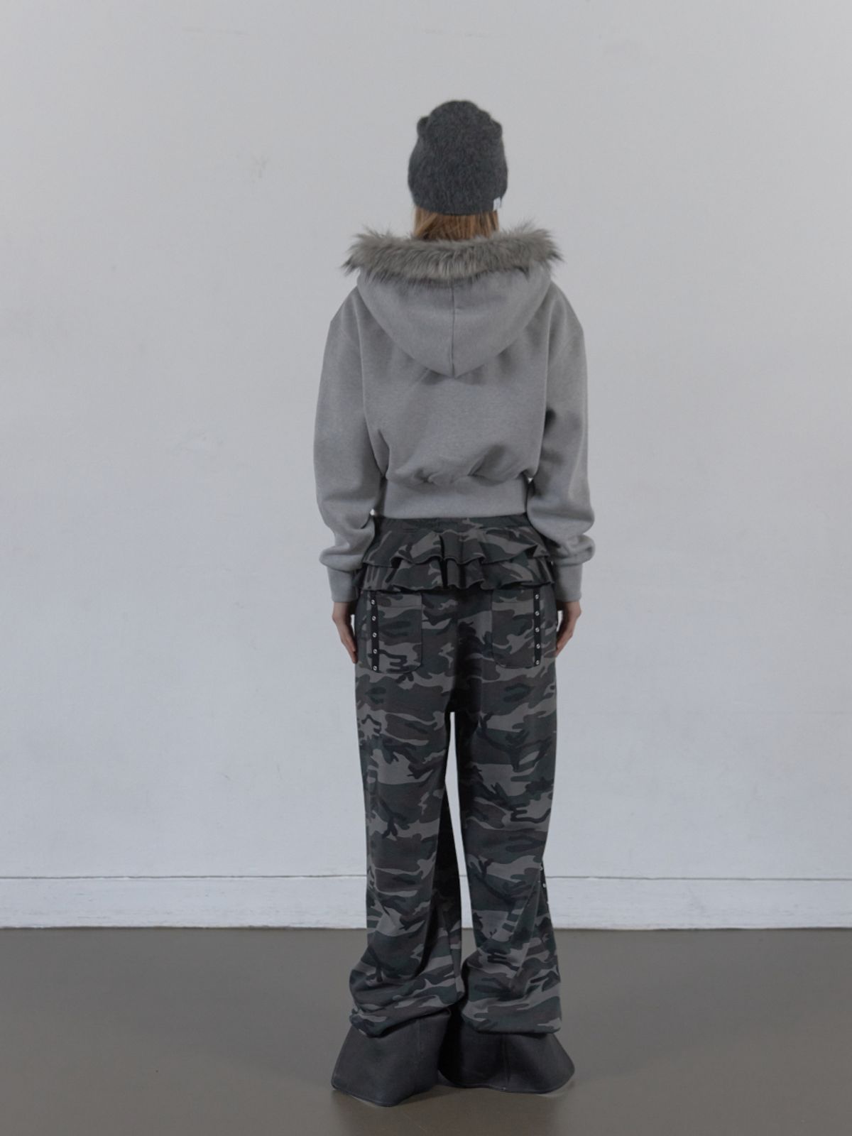 셋업이엑스이(SETUP-EXE) FUR TRIMMING HOODED ZIP-UP / MELANGE GRAY