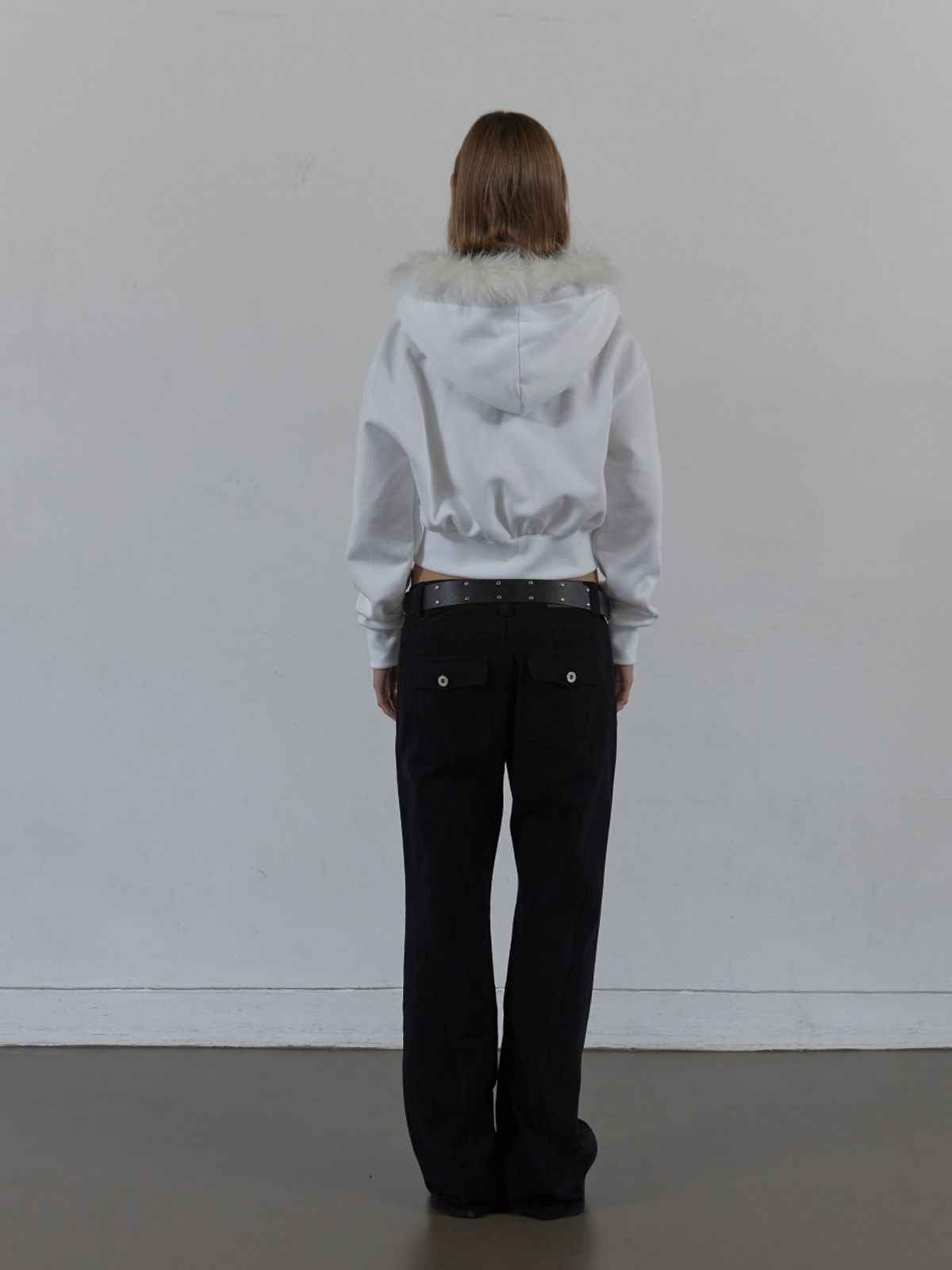 셋업이엑스이(SETUP-EXE) FUR TRIMMING HOODED ZIP-UP / WHITE