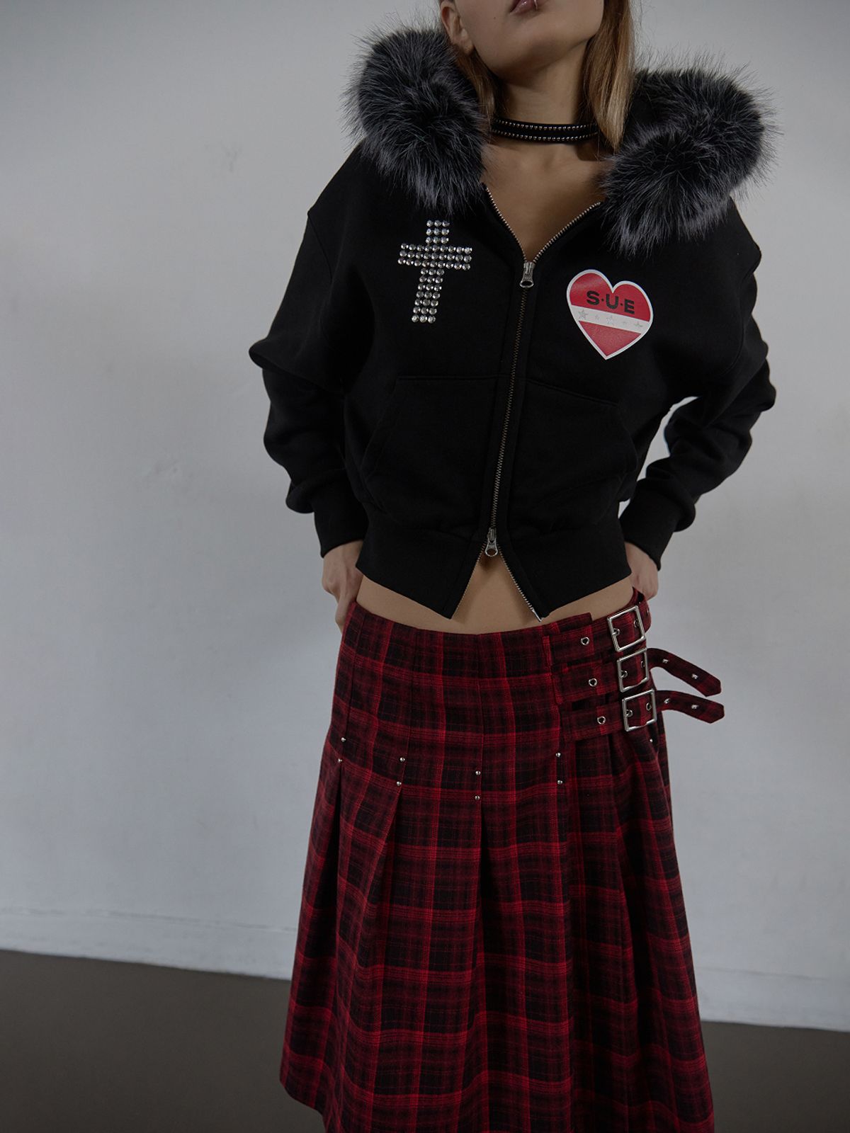 셋업이엑스이(SETUP-EXE) FUR TRIMMING HOODED ZIP-UP / BLACK