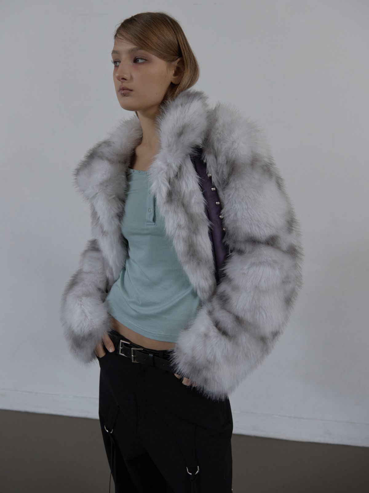 셋업이엑스이(SETUP-EXE) FAUX FUR JACKET / WHITE