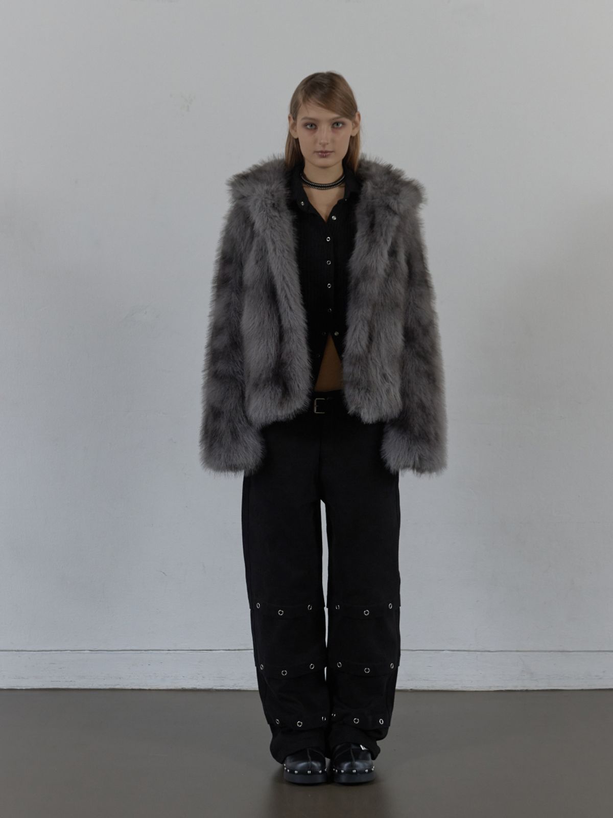 셋업이엑스이(SETUP-EXE) FAUX FUR JACKET / CHARCOAL