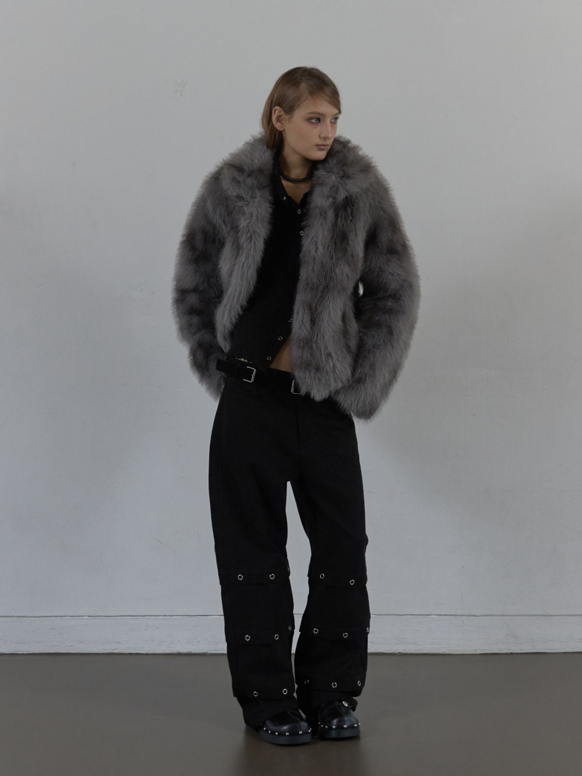 셋업이엑스이(SETUP-EXE) FAUX FUR JACKET / CHARCOAL