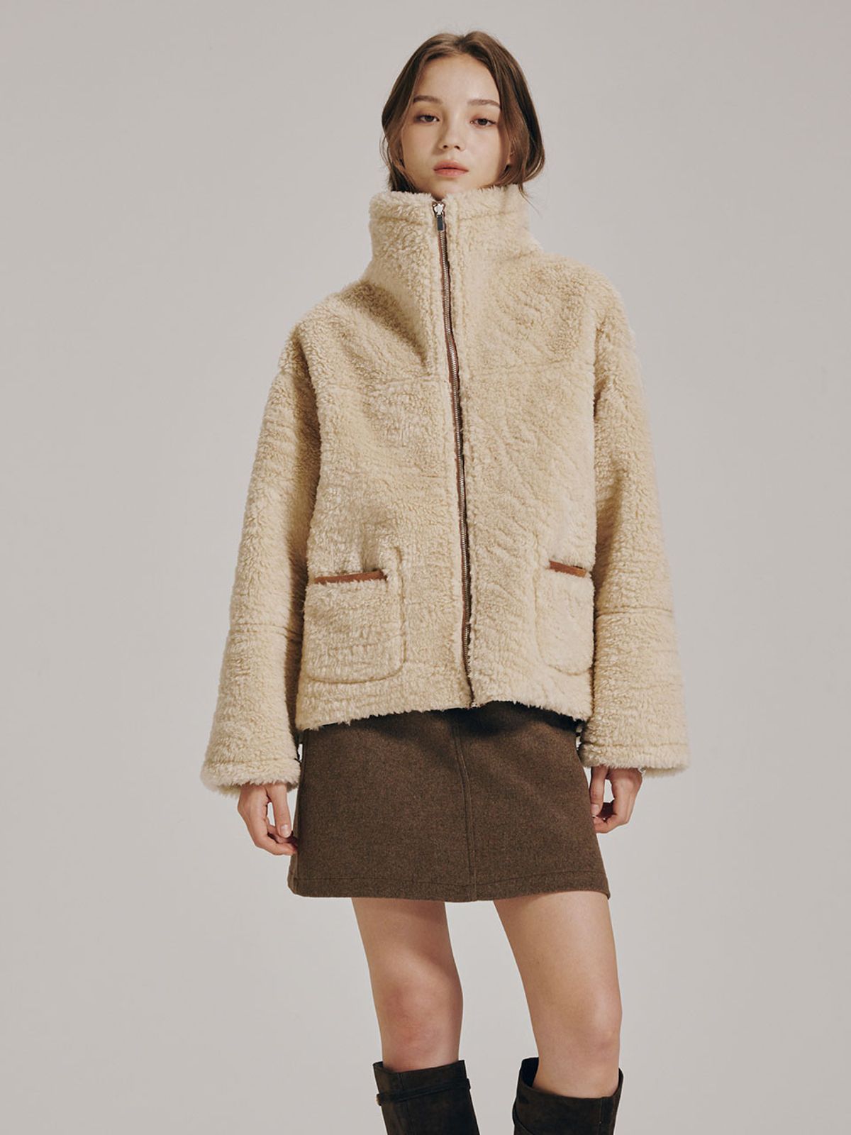누브(NOUVE) 리버시블 스웨이드 무스탕 - 카멜 / Reversible Suede Mustang - Camel