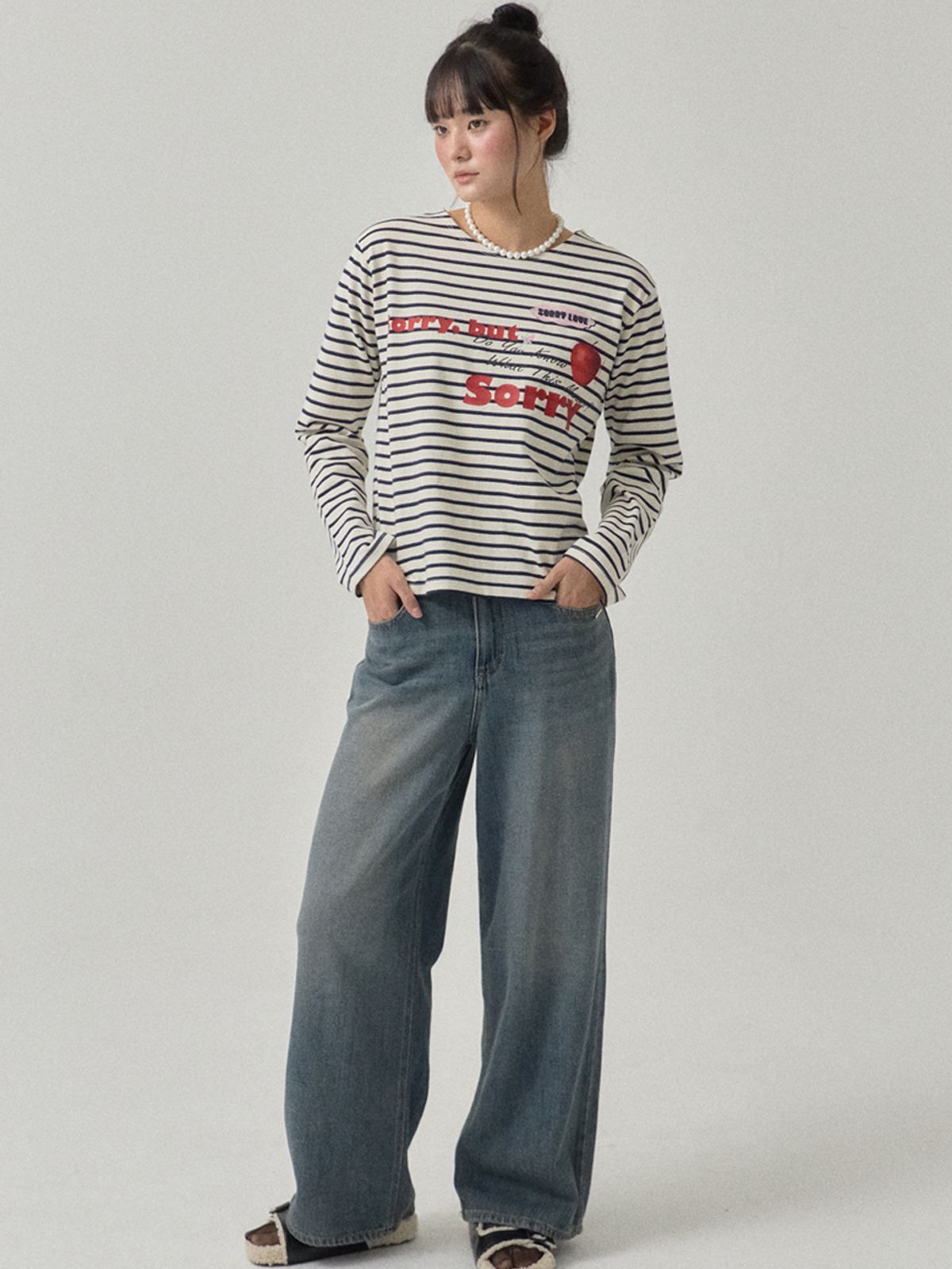 쏘리, 투 머치 러브(SORRY, TOO MUCH LOVE) Print Marine Stripe T-shirt_Ivory