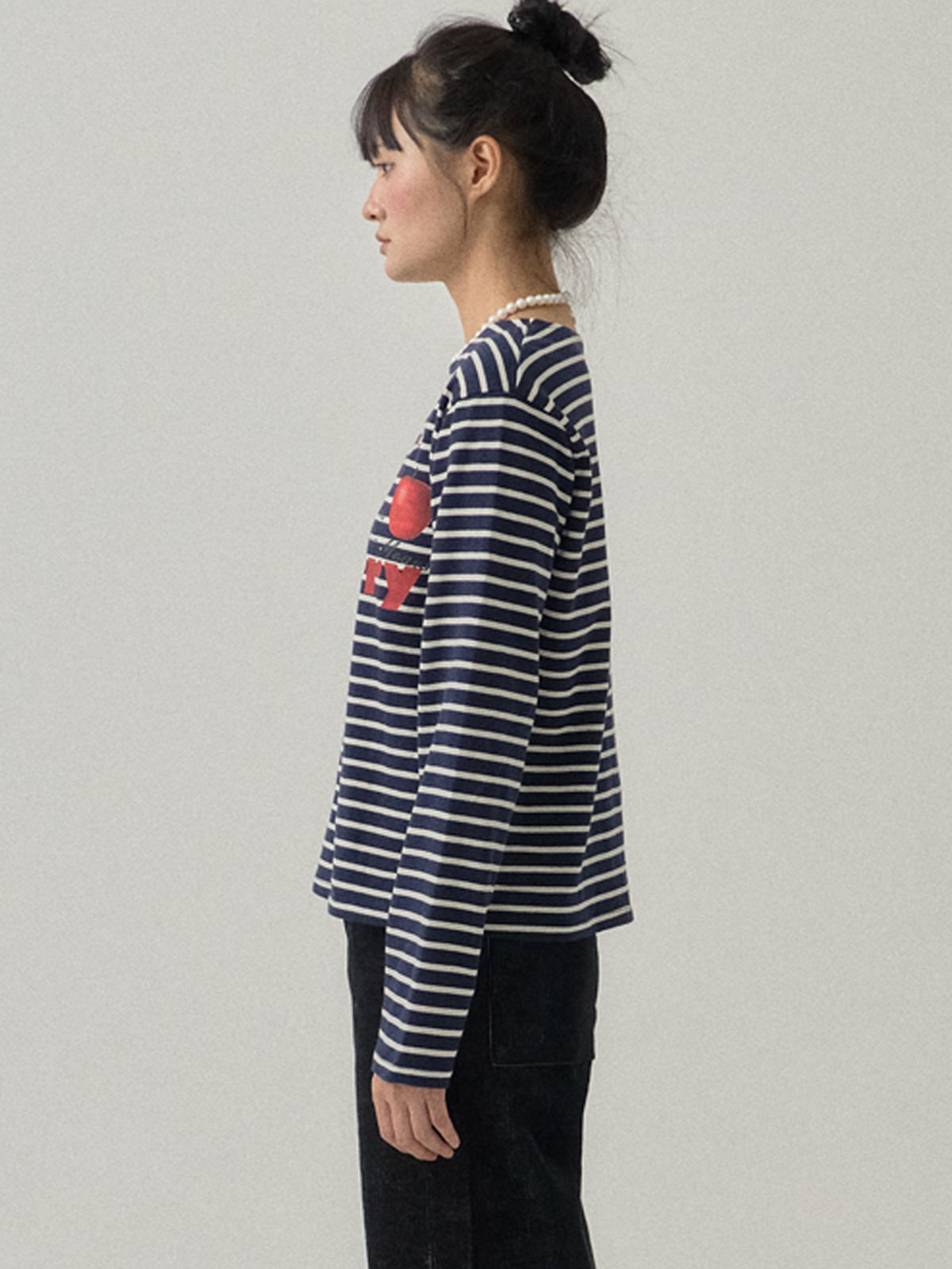 쏘리, 투 머치 러브(SORRY, TOO MUCH LOVE) Print Marine Stripe T-shirt_Navy