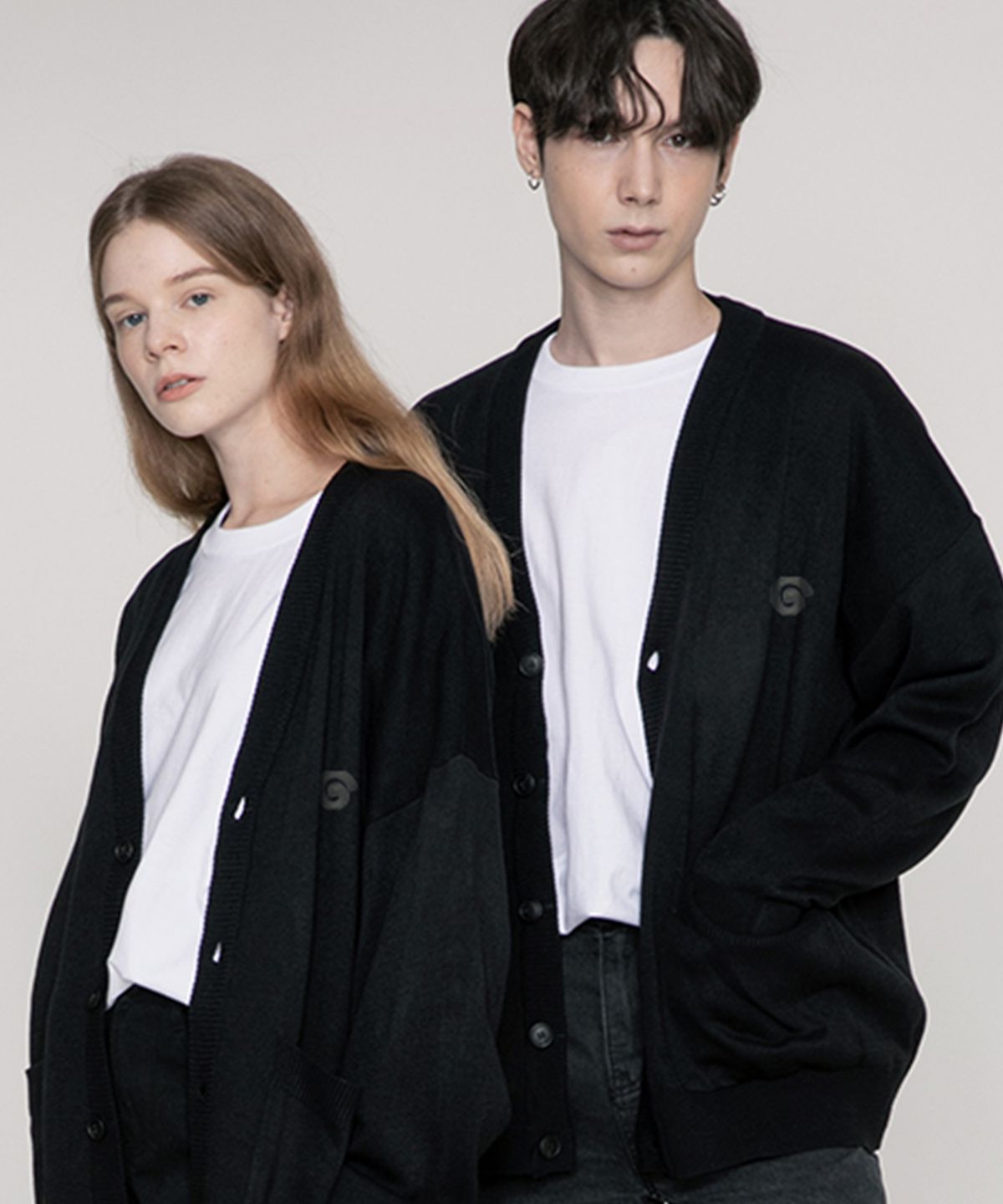 그레이버(GRAVER) [UNISEX]G SYMBOL 자수 가디건_2color