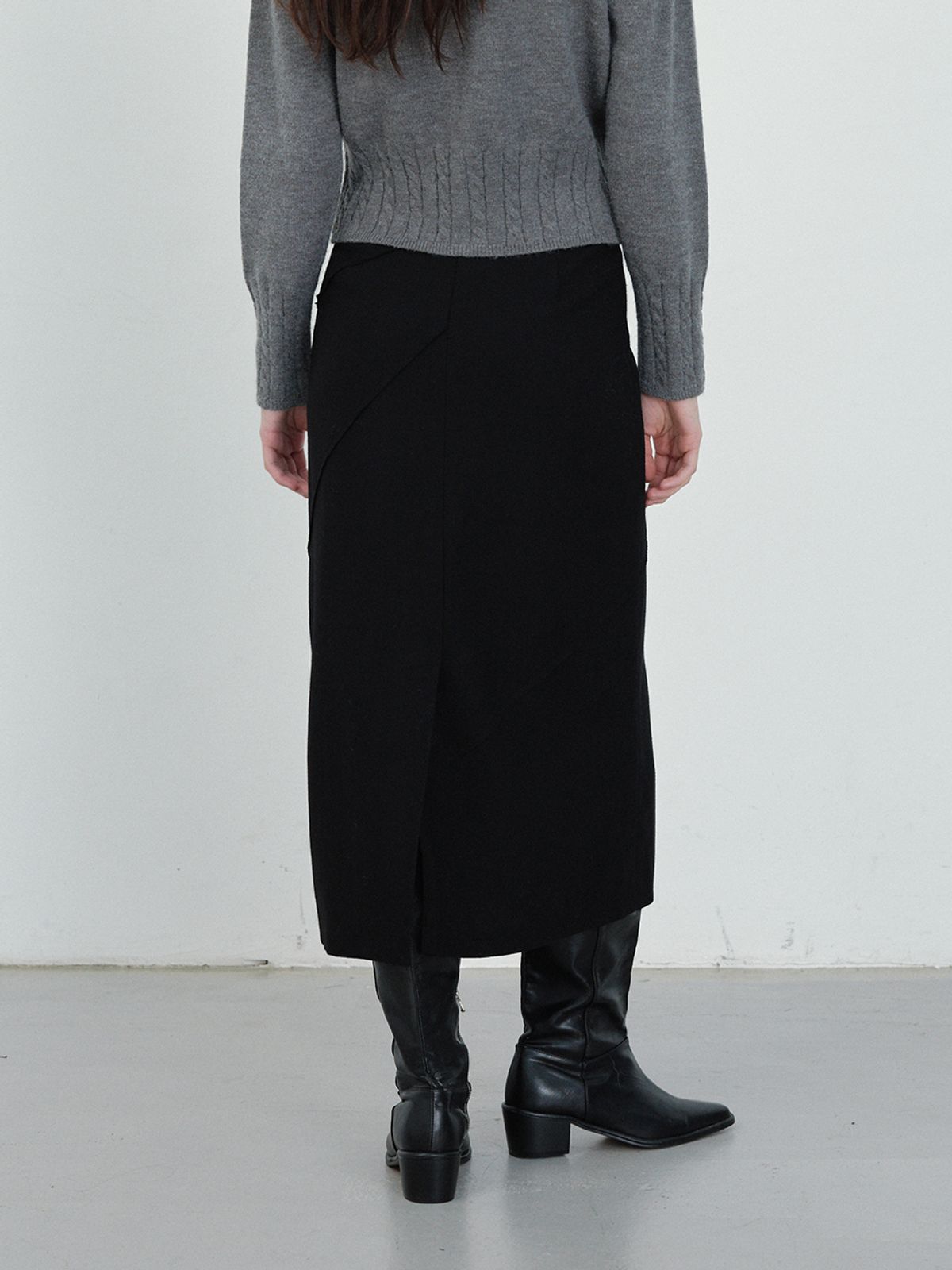 헌치(HUNCH) Ubalanced Incision Skirt