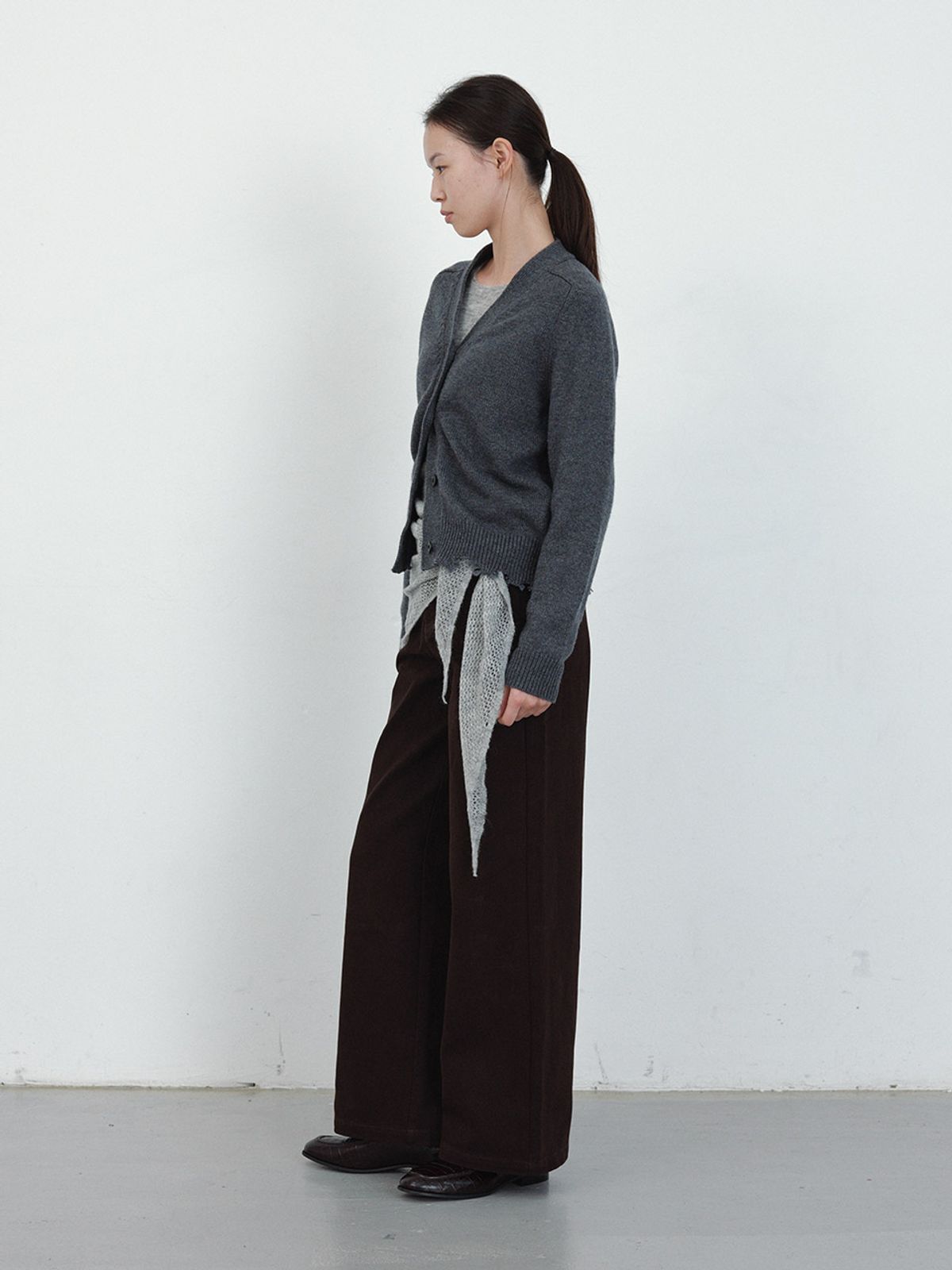 헌치(HUNCH) Distressed Hem Wool Cardigan