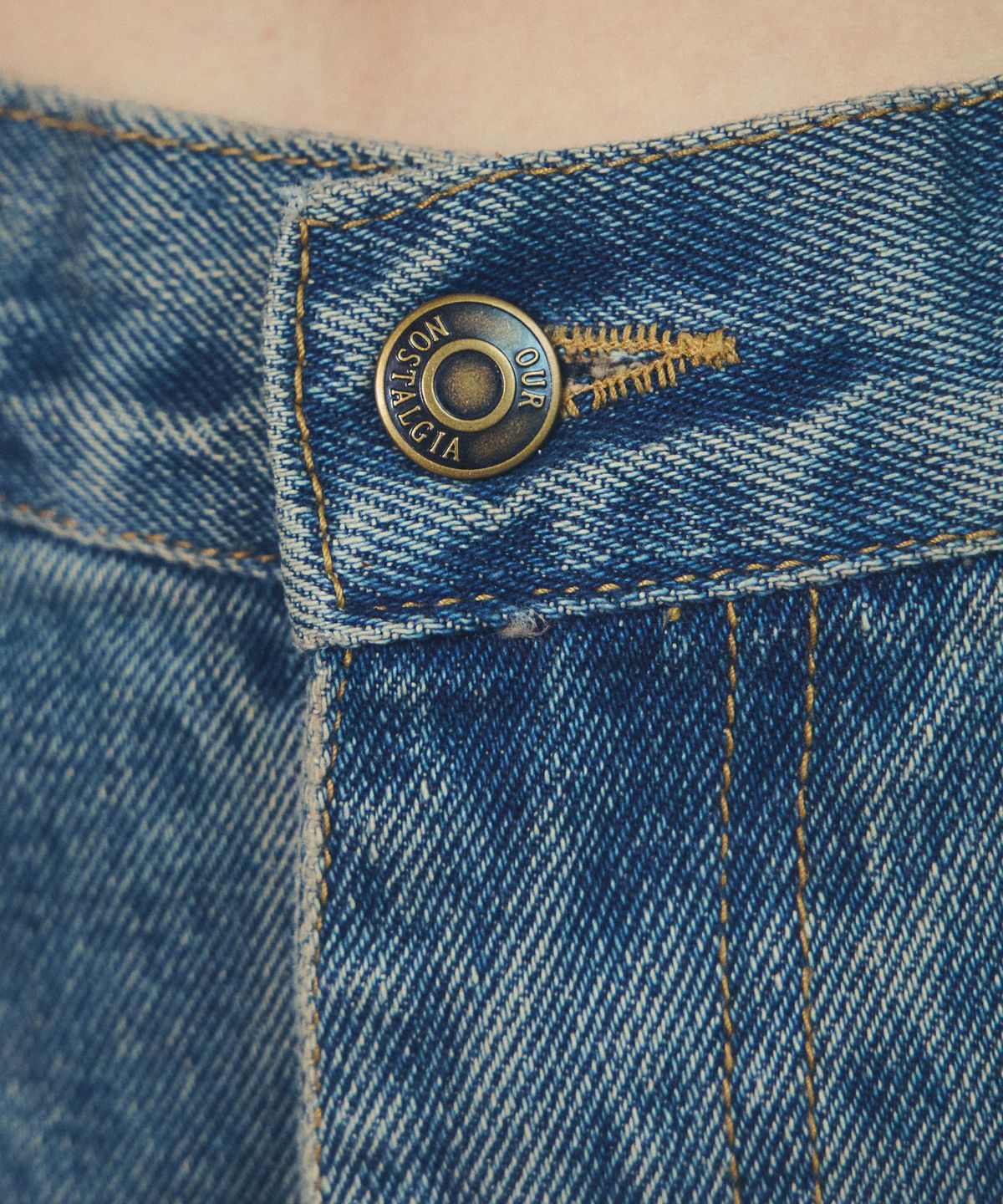 아우어노스텔지아(OURNOSTALGIA) sandwashing bootcut denim jean