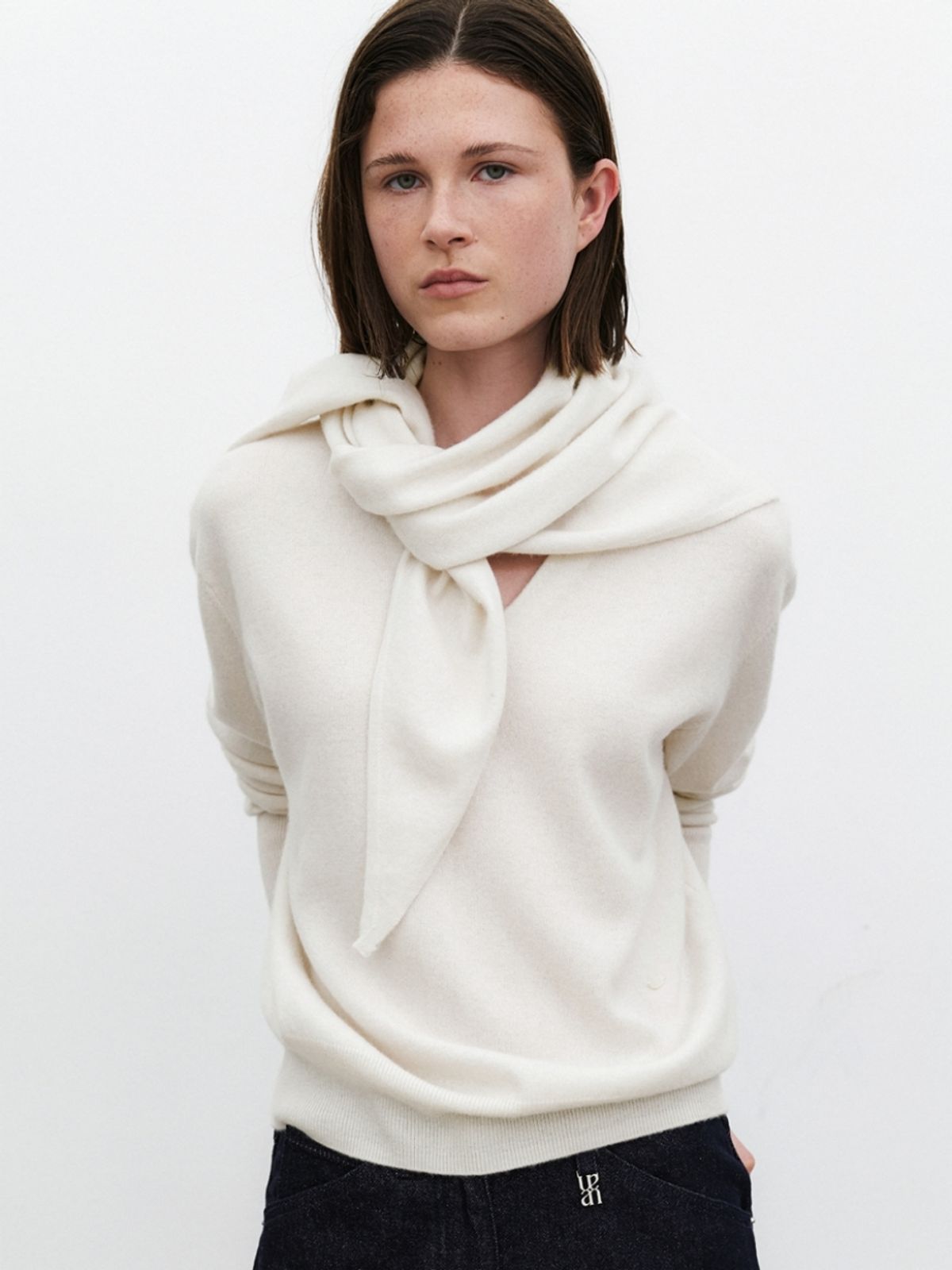아틀리에 나인(ATELIER NAIN) (SF-0007)ESSENTIAL CASHMERE TRIANGLE SCALF