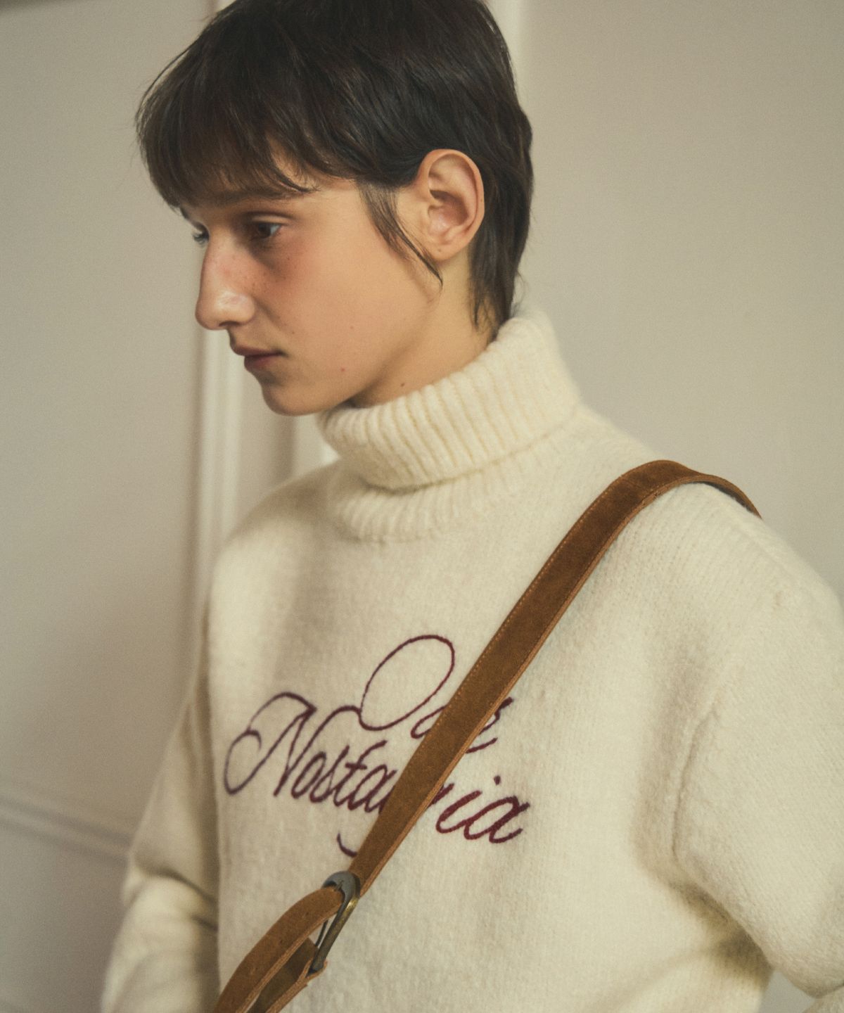 아우어노스텔지아(OURNOSTALGIA) our lettering turtleneck wool knit_Ivory