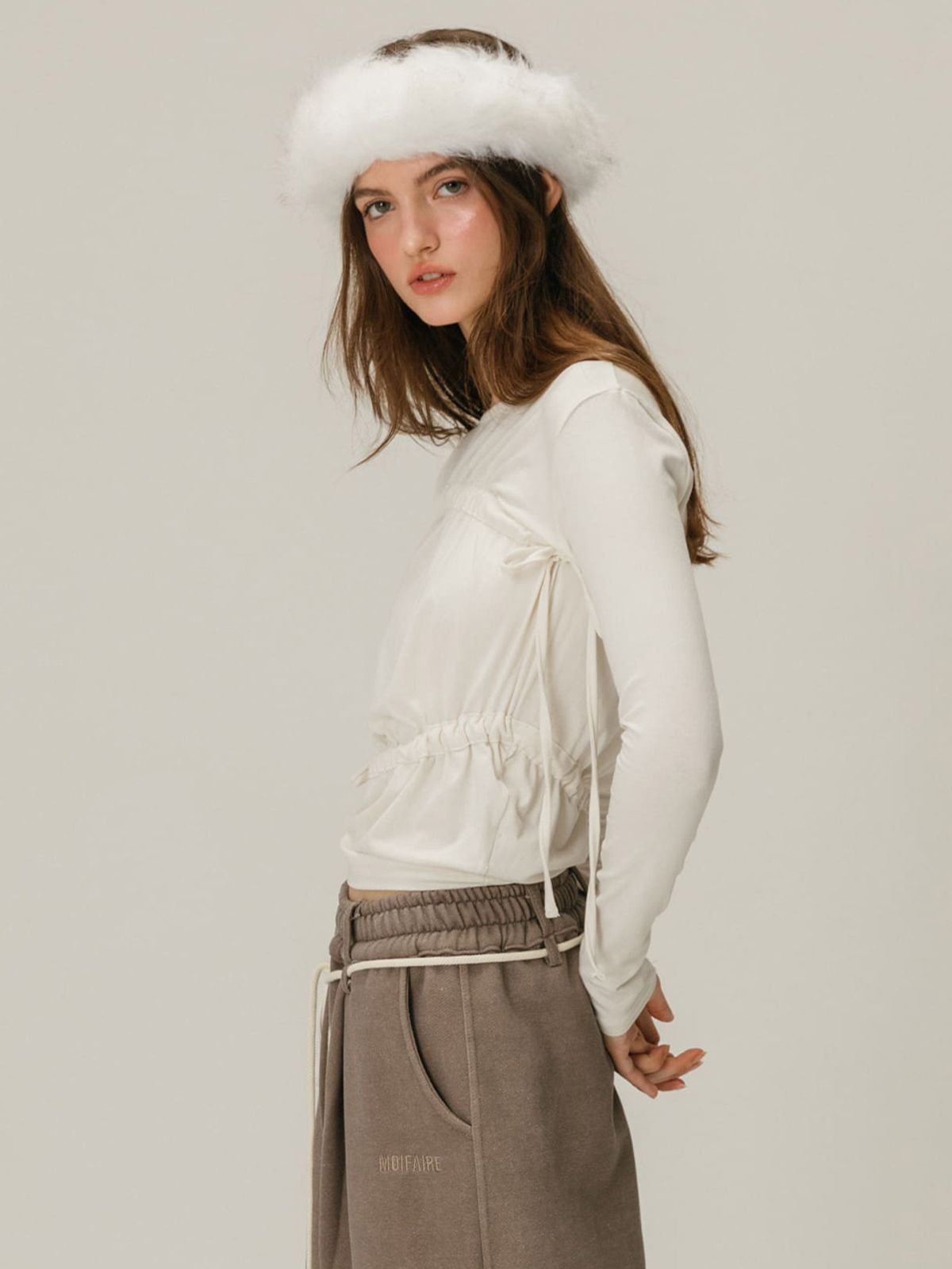 모이페어(MOIFAIRE) SHIRRING BOAT NECK T-SHIRT / IVORY