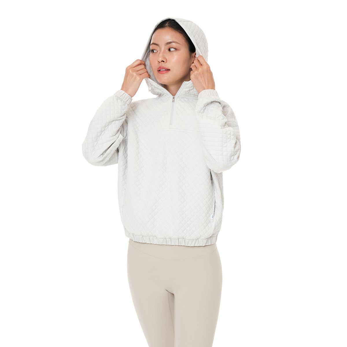 안다르(ANDAR) 퀼팅 크롭 후디 풀오버