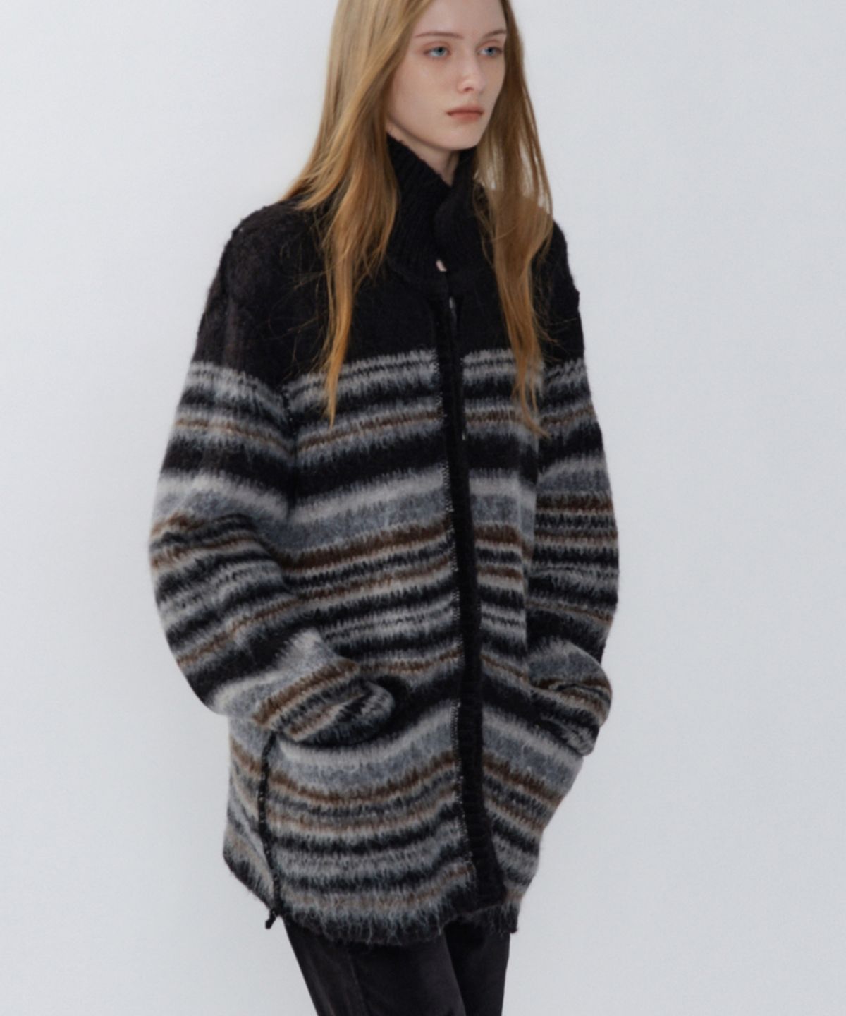 이어닝(YEARNING) WOOL TOGGLE REVERSIBLE KNIT COAT, BLACK STRIPE