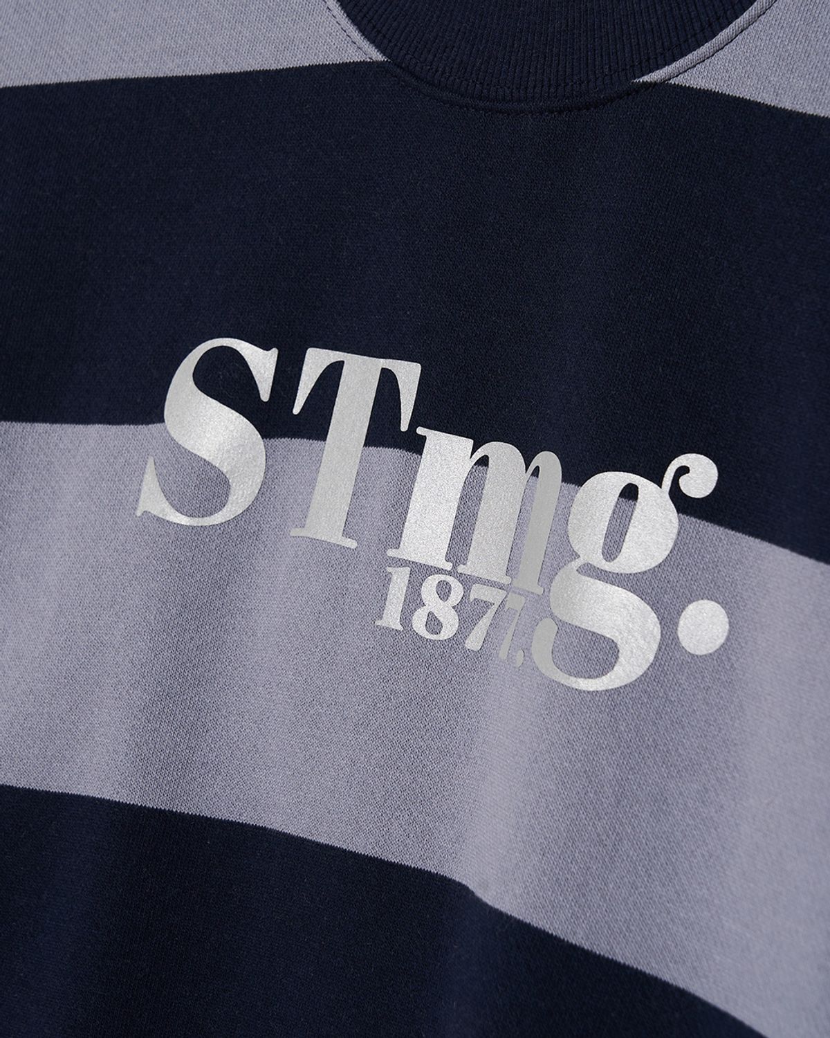 스트라이프마가린(STMG) stmg 스퀘어 로고 스트라이프 맨투맨 네이비