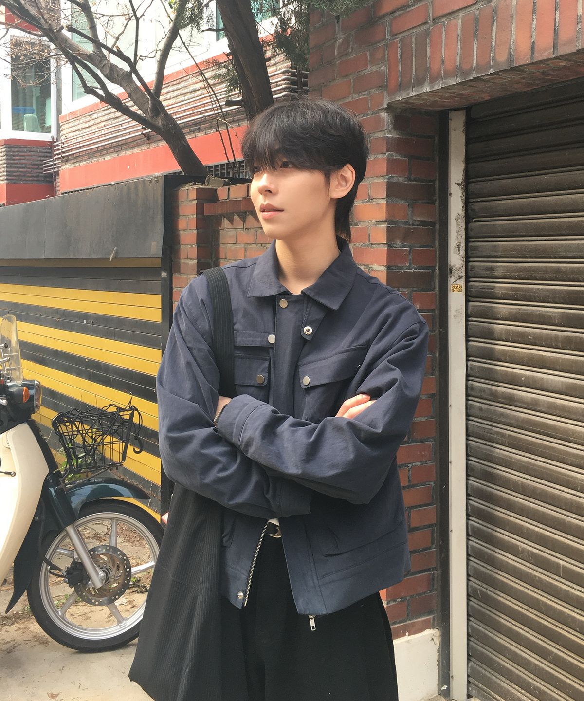 어커스텀(ACCUSTOM) 유틸리티 포켓 CN 자켓 / 블랙