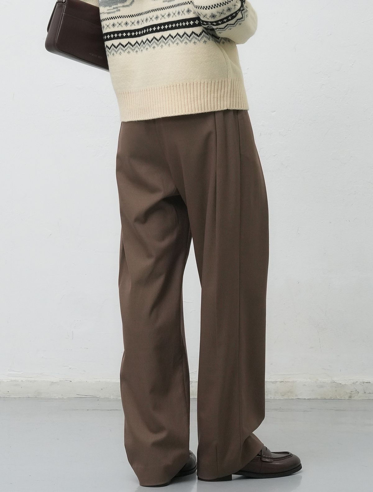 제너럴아이디어(GENERALIDEA) 와이드 원턱 슬랙스 [DARK BEIGE] / WBE4L11515