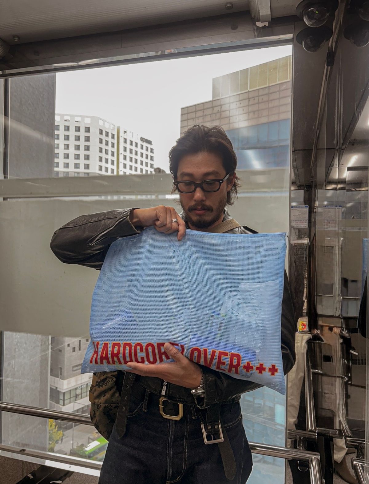 하드코어 러버(HARDCORE LOVER) BIG MESH ZIPPER BAG
