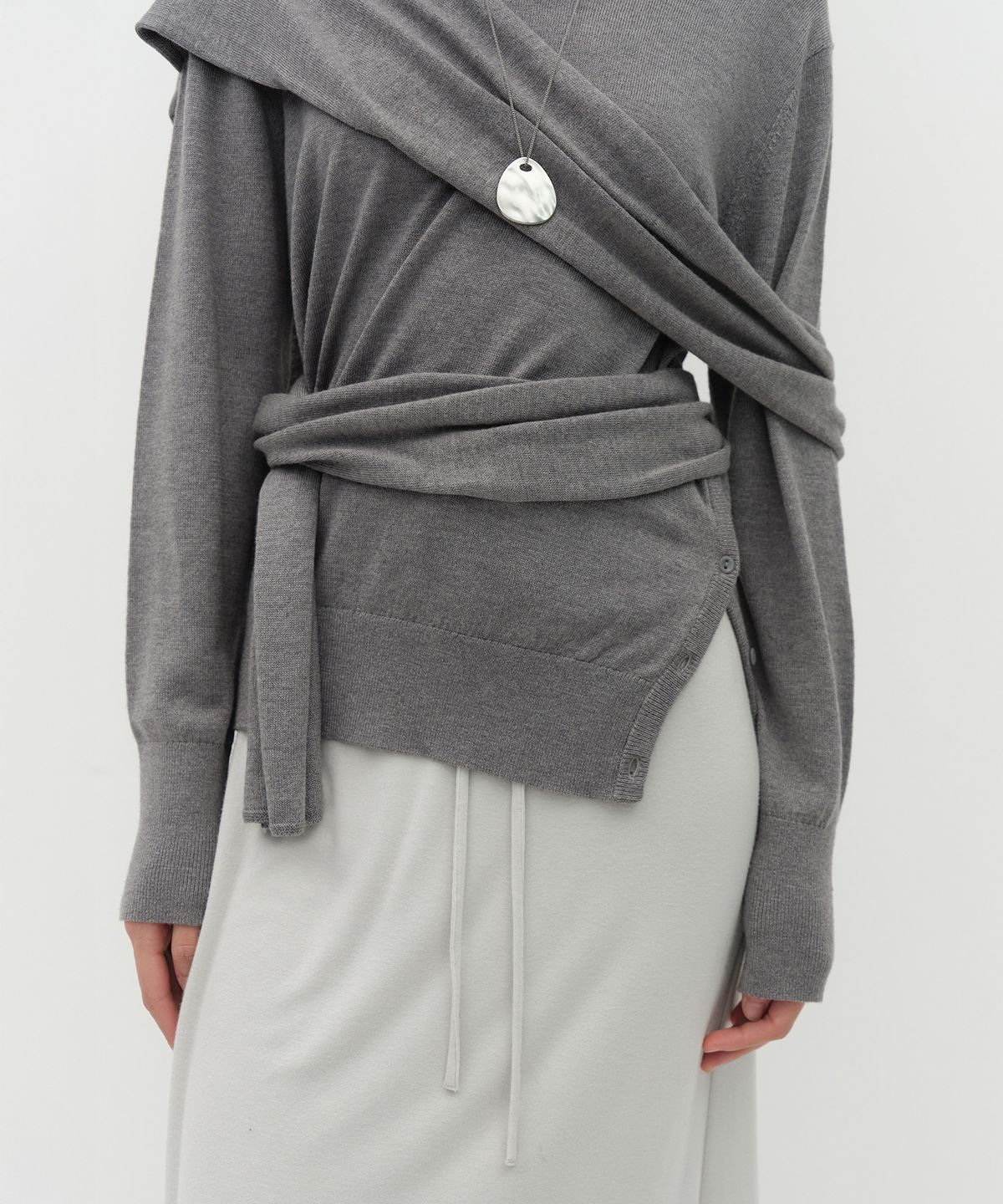 로우타이드(LOW TIDE) MUFFLER SIDE BUTTON KNIT [GREY]