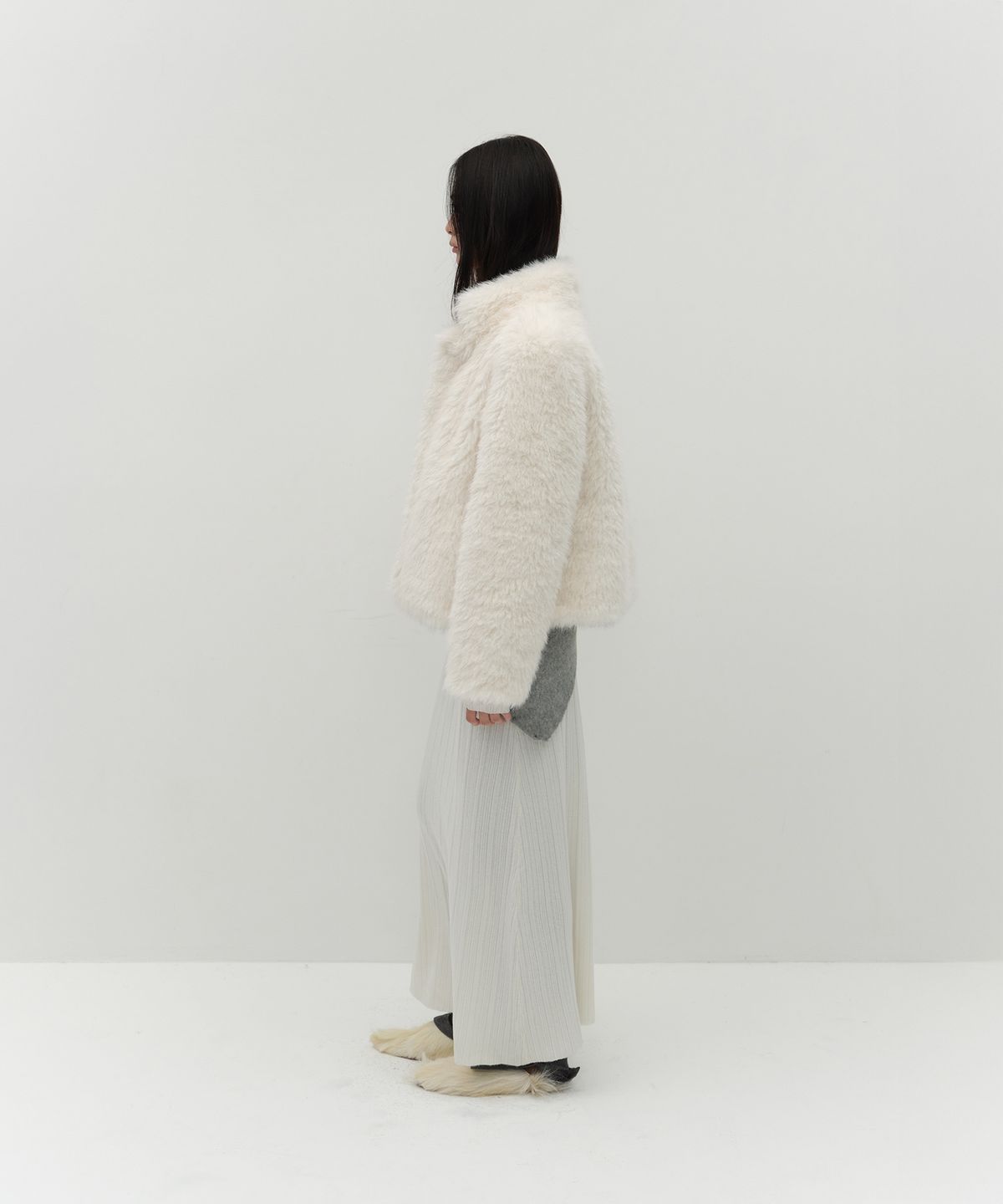 로우타이드(LOW TIDE) HAIRY FUR JACKET [IVORY]