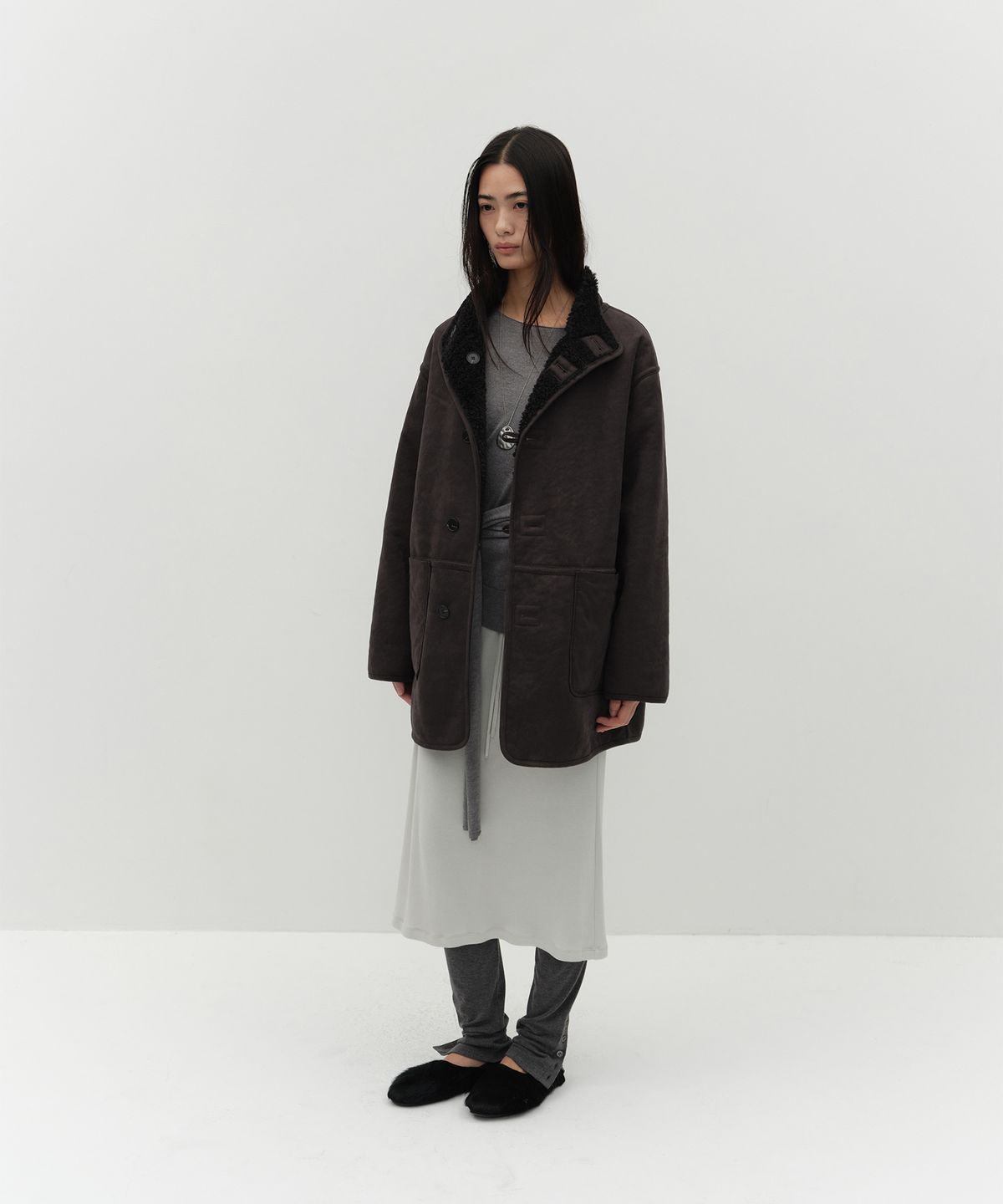 로우타이드(LOW TIDE) SHEARING REVERSIBLE MUSTANG [BLACK]