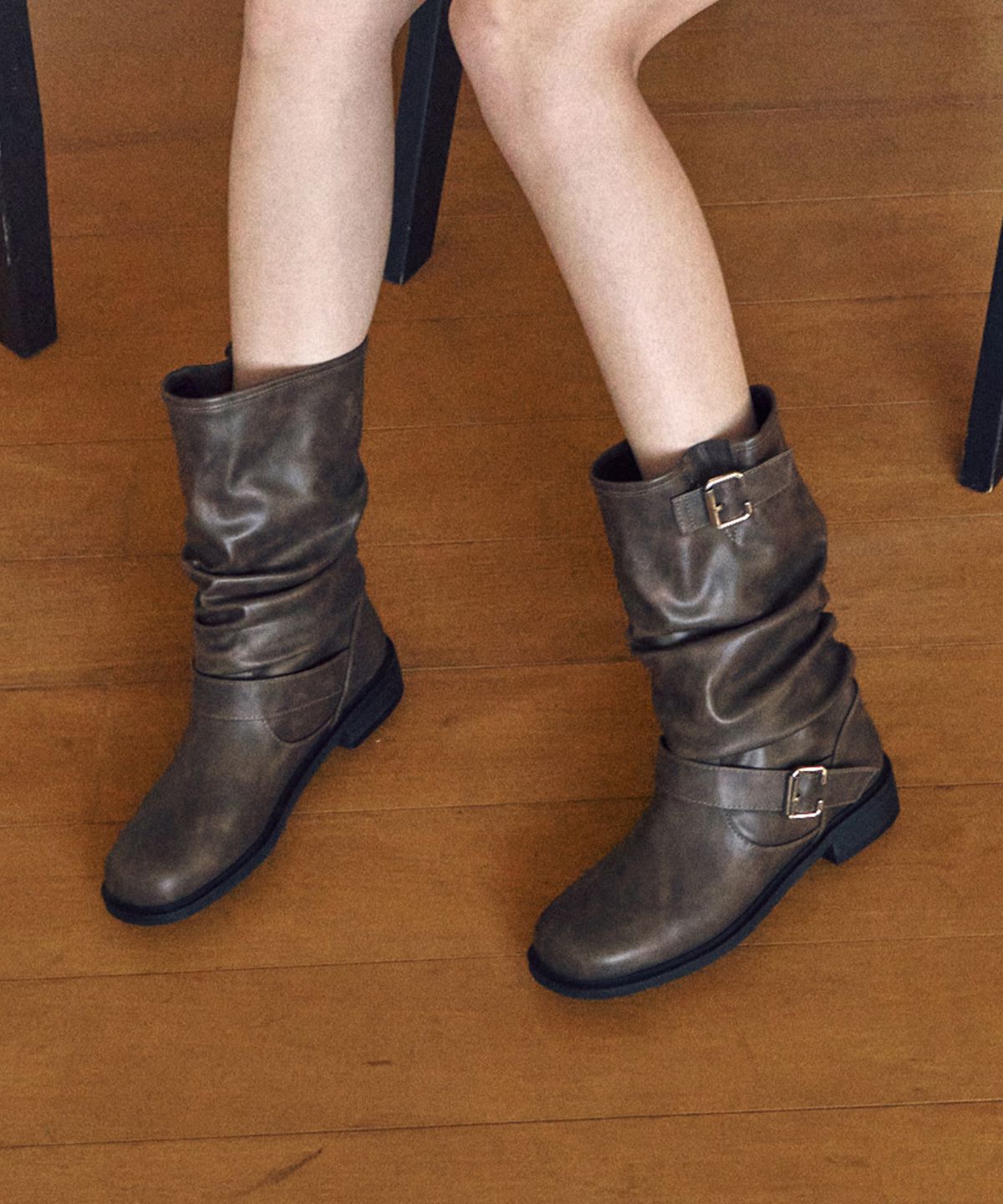 프리플라(FRI FLA) ljh5009 Buckle Detail Shirring Mid Boots (PU) - 2 Colors