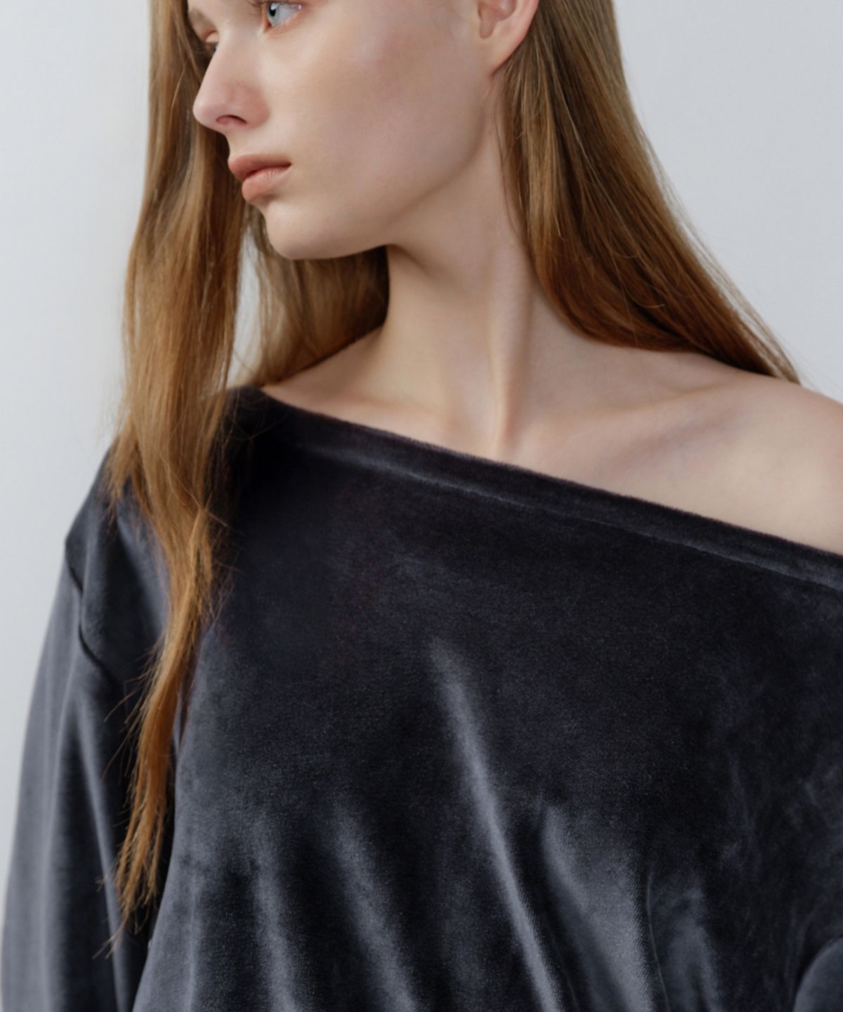 이어닝(YEARNING) VELVET STRING LOOSE TOP, DUSTY BLUE