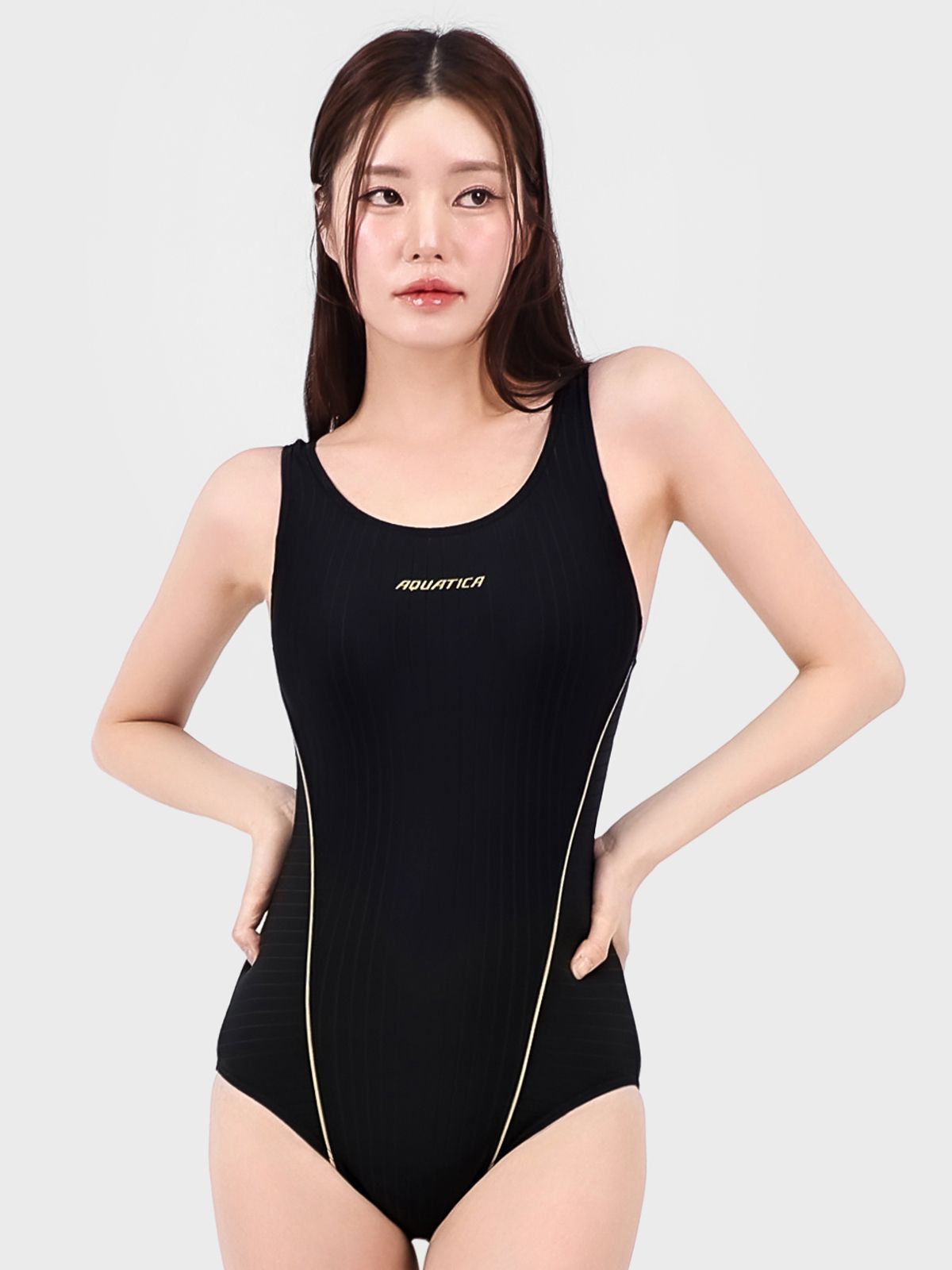 아쿠아티카(AQUATICA) 여성 미들컷 실내 수영복 AQA1502 일반용수경 파우치 코클립 7종세트