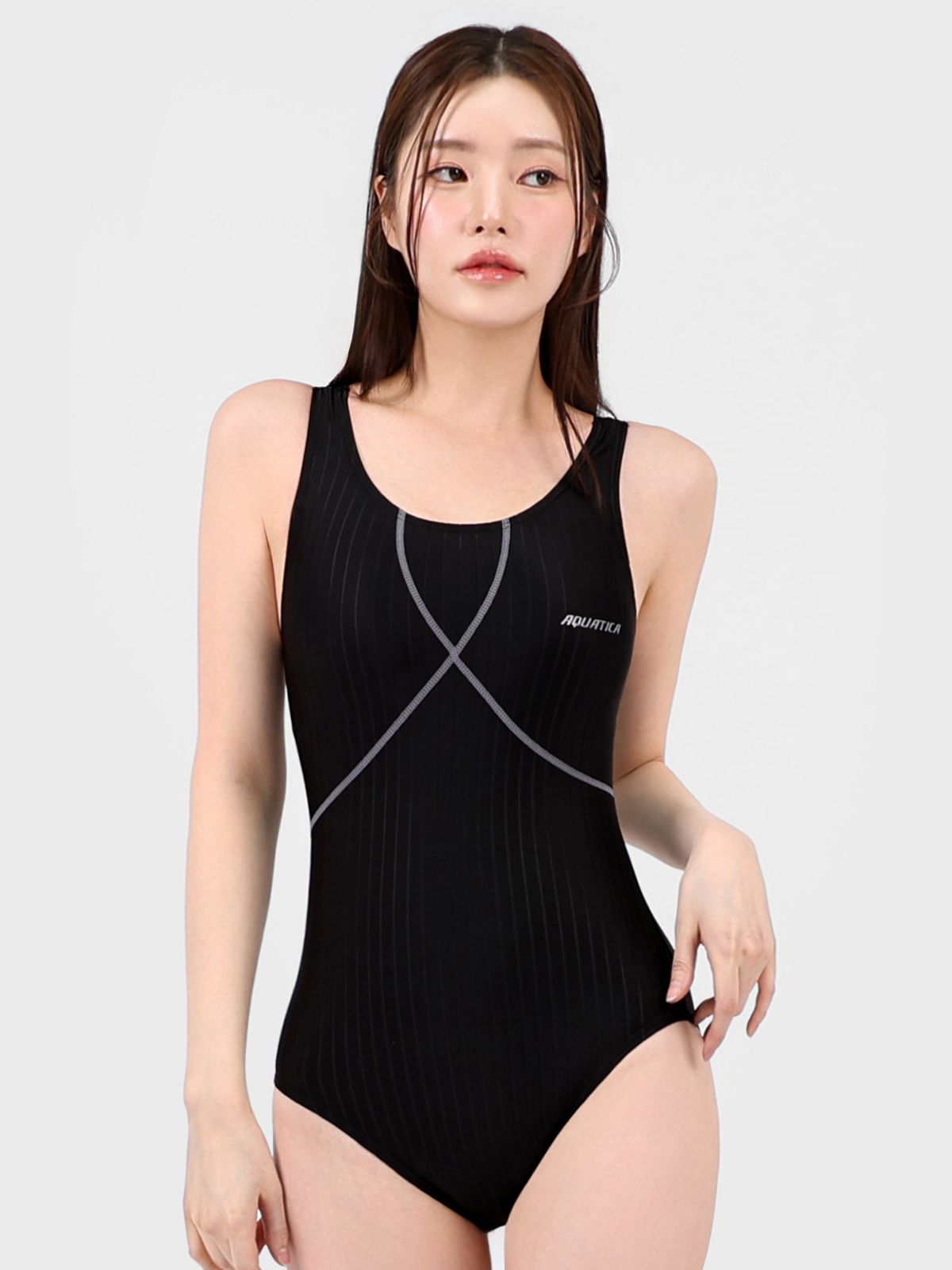 아쿠아티카(AQUATICA) 여성 미들컷 실내 수영복 AQA1507 일반용수경 파우치 코클립 7종세트