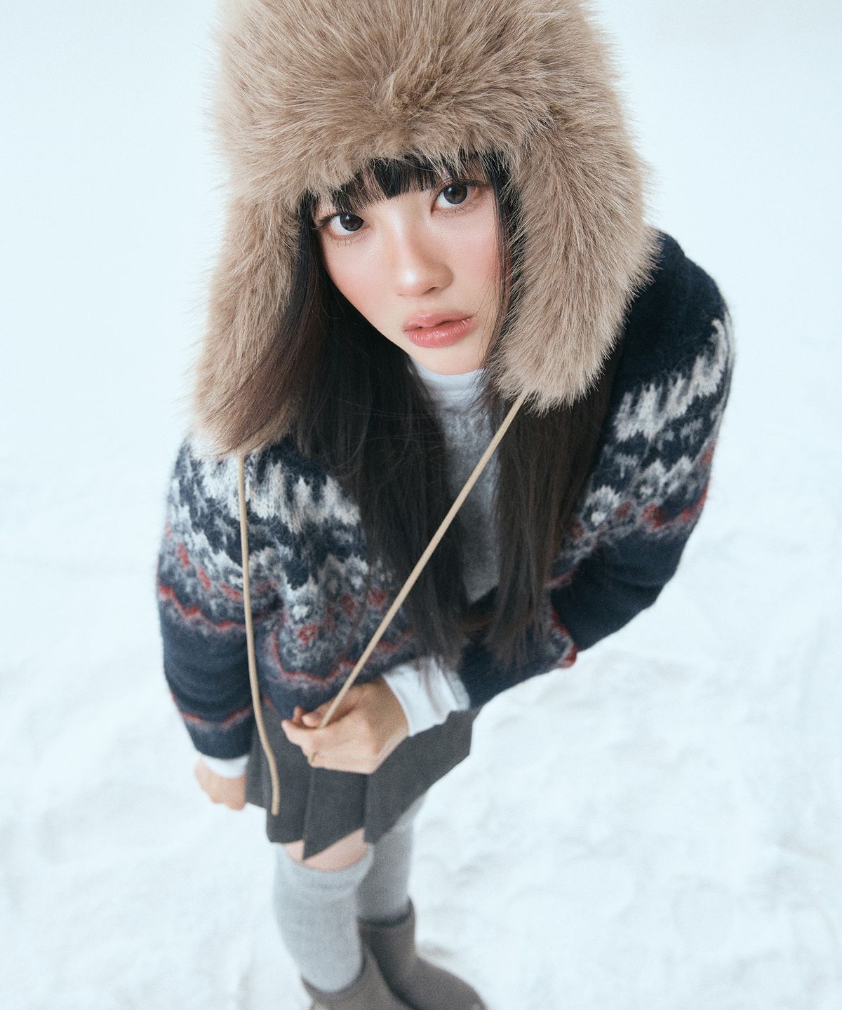 미쏘(MIXXO) 헤어리 페어아일 후드 집업 가디건_MIWCKFV2SS