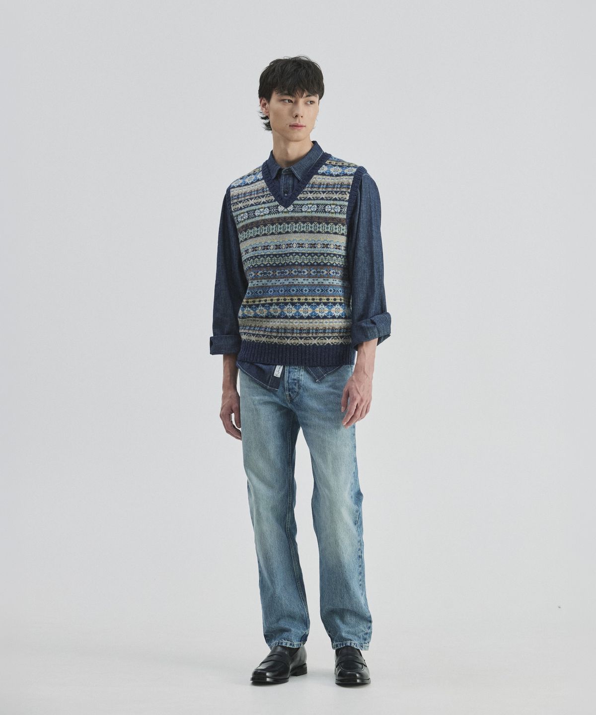 건지 울른스(Guernsey Woollens) 세인트피터 페어아일 브이넥 베스트 - 네이비