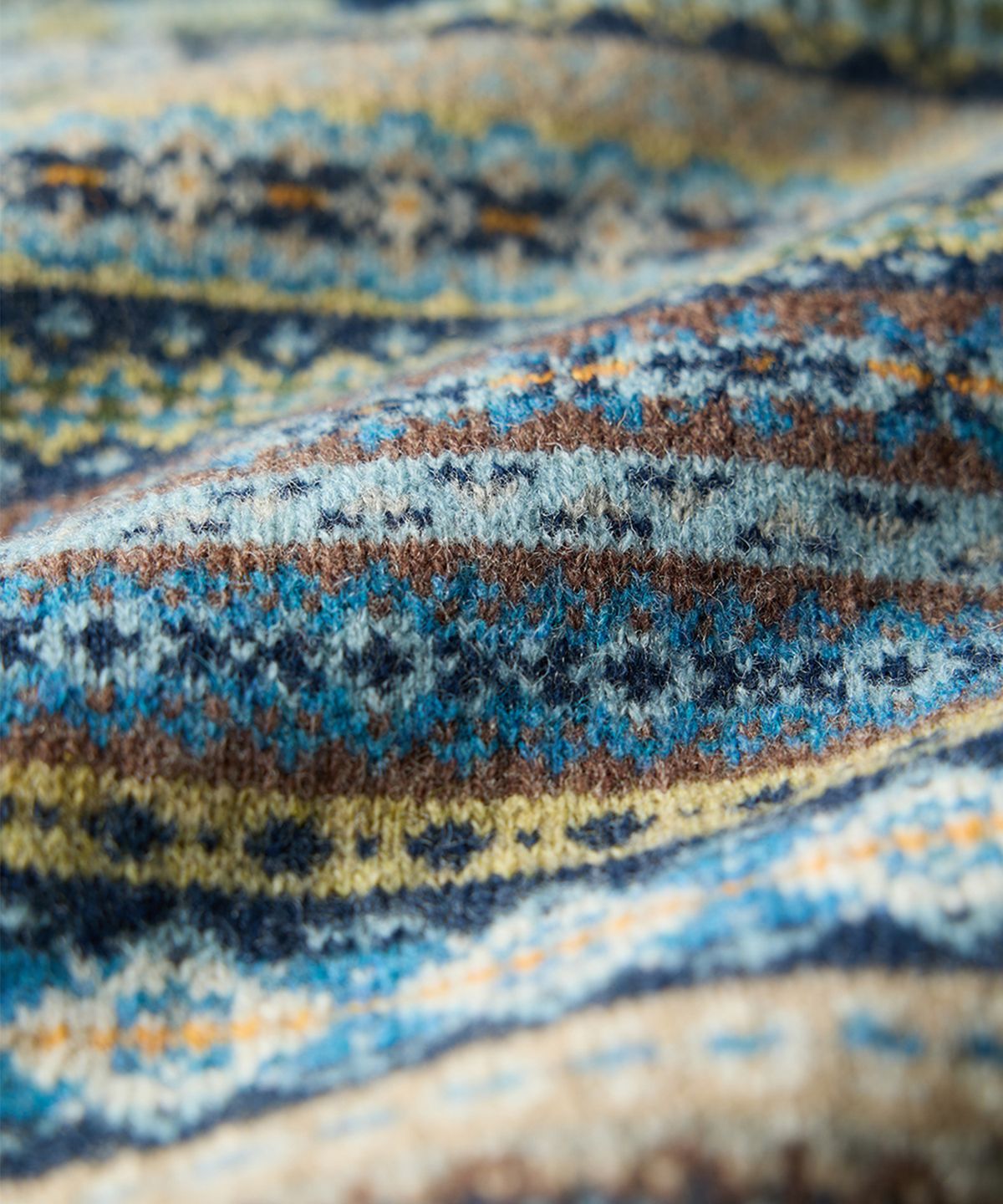 건지 울른스(Guernsey Woollens) 세인트피터 페어아일 브이넥 베스트 - 네이비