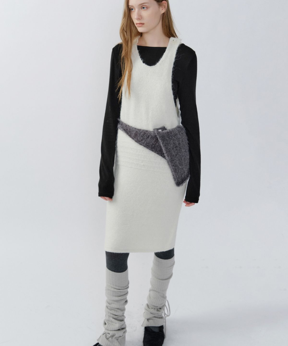 이어닝(YEARNING) HAIRY WOOL MUFFLER KNIT TOP, MIX GREY