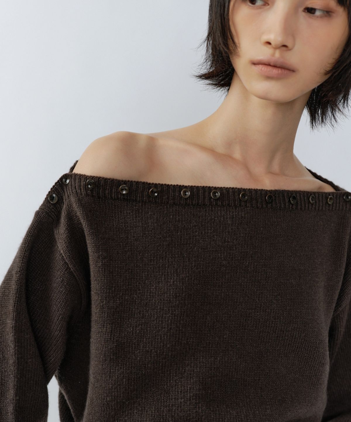 이어닝(YEARNING) MERINO WOOL BUTTON KNIT, ESPRESSO