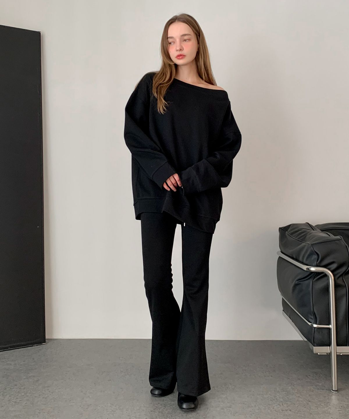 바스카라(VASCARA) [SET] Off-Shoulder Top+Bootcut Banding Pants Set-up (2colors)