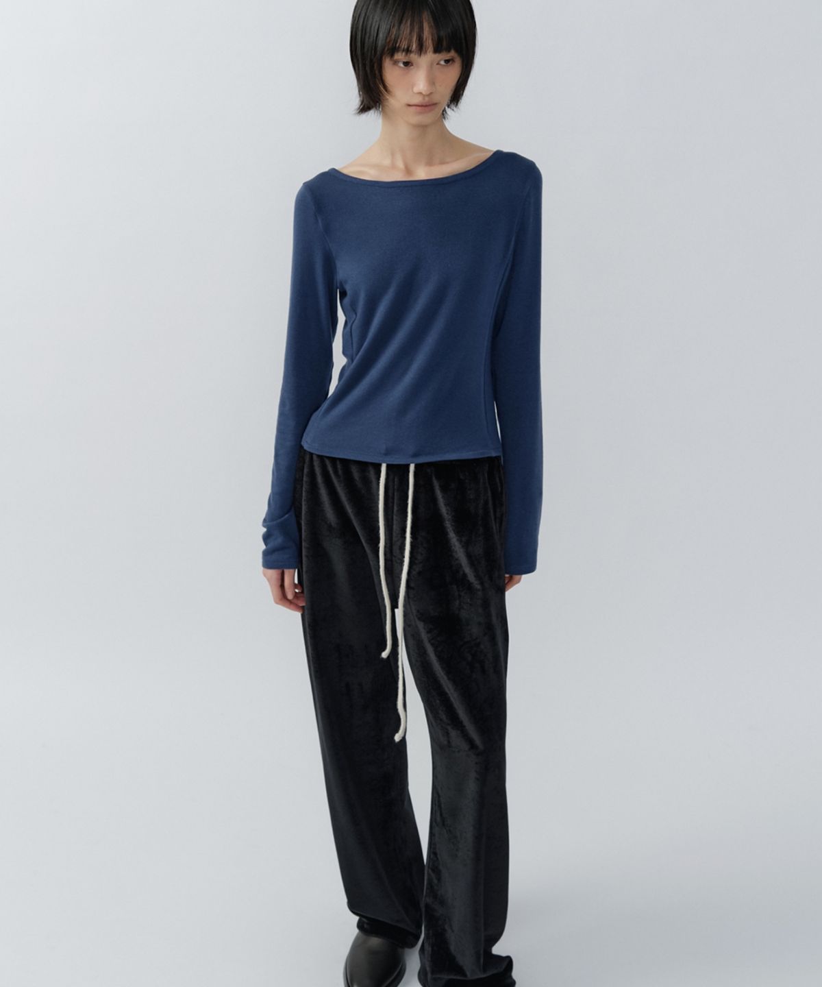 이어닝(YEARNING) COMFY VELVET EASY PANTS, BLACK