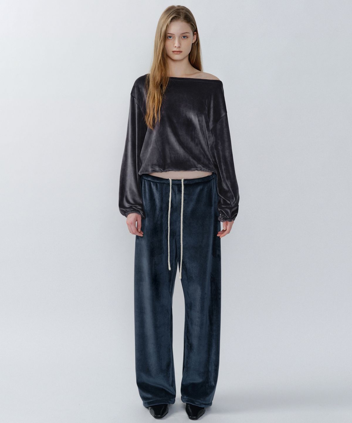 이어닝(YEARNING) COMFY VELVET EASY PANTS, MIDNIGHT