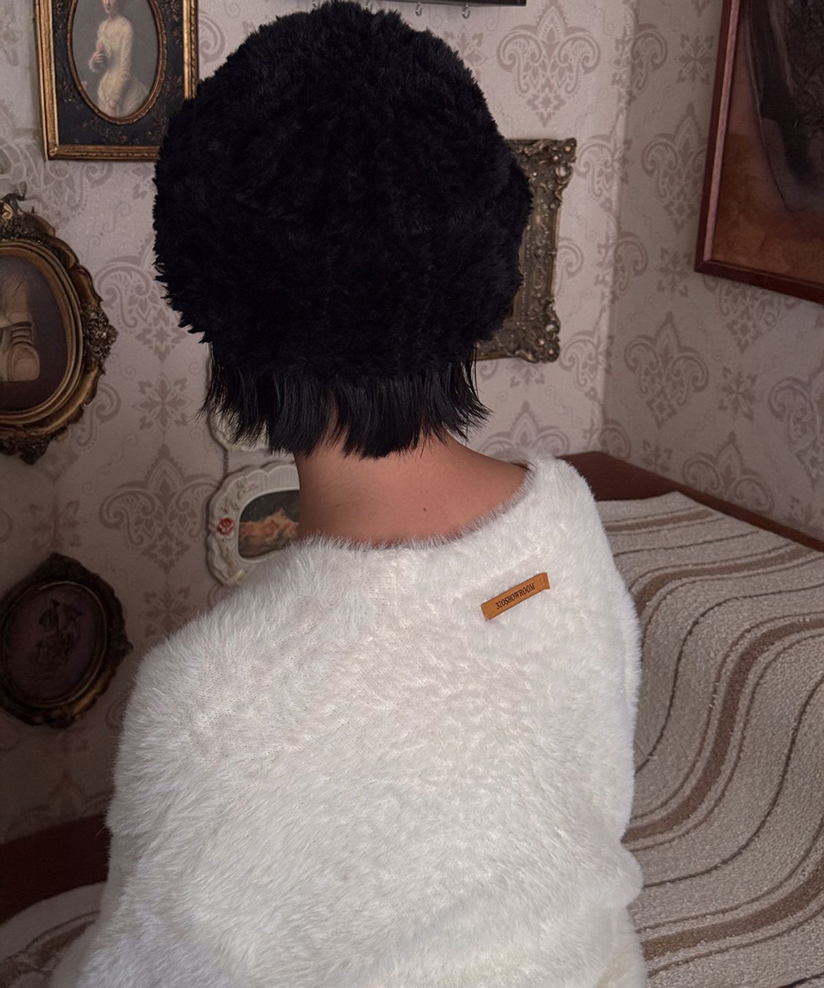 320쇼룸(320SHOWROOM) Soft Fuzzy Knit Cardigan Ivory