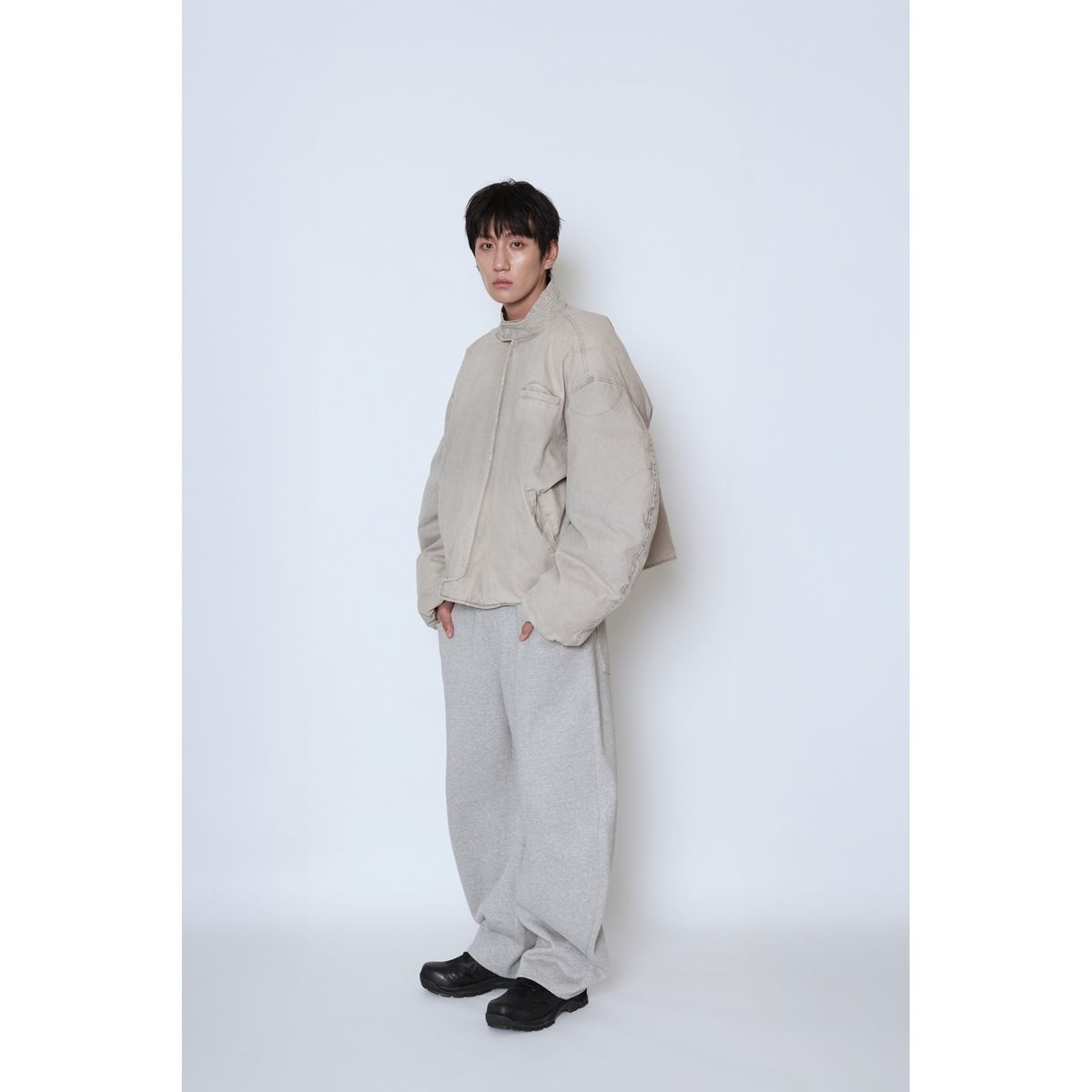 노이네타(NOITNETTA) 피그먼트 벌룬 패딩