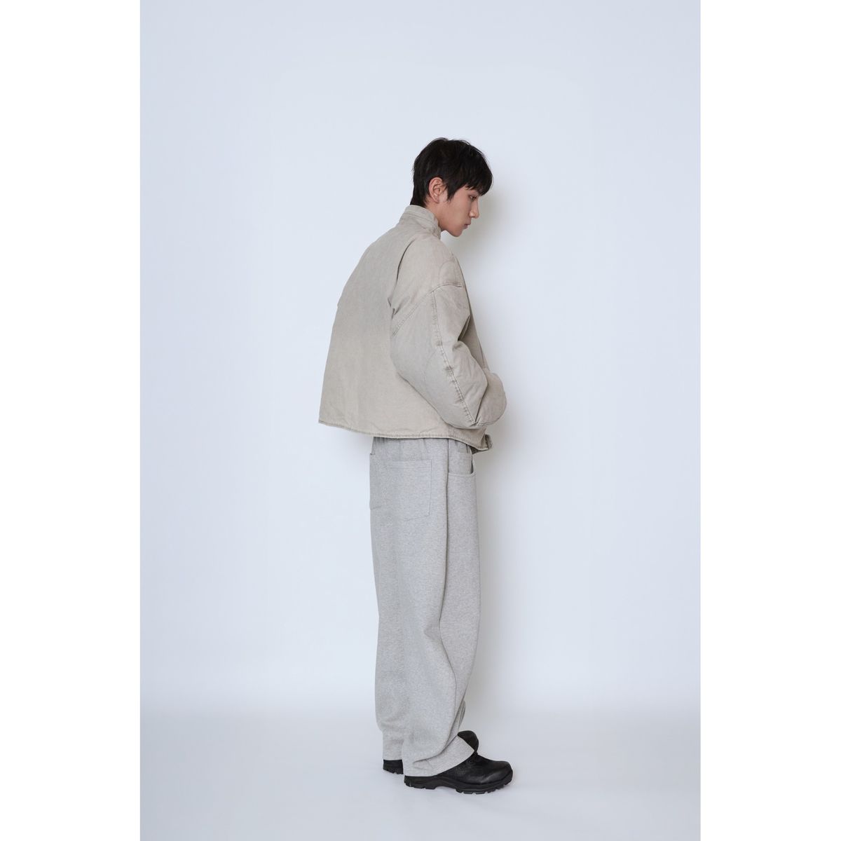 노이네타(NOITNETTA) 피그먼트 벌룬 패딩