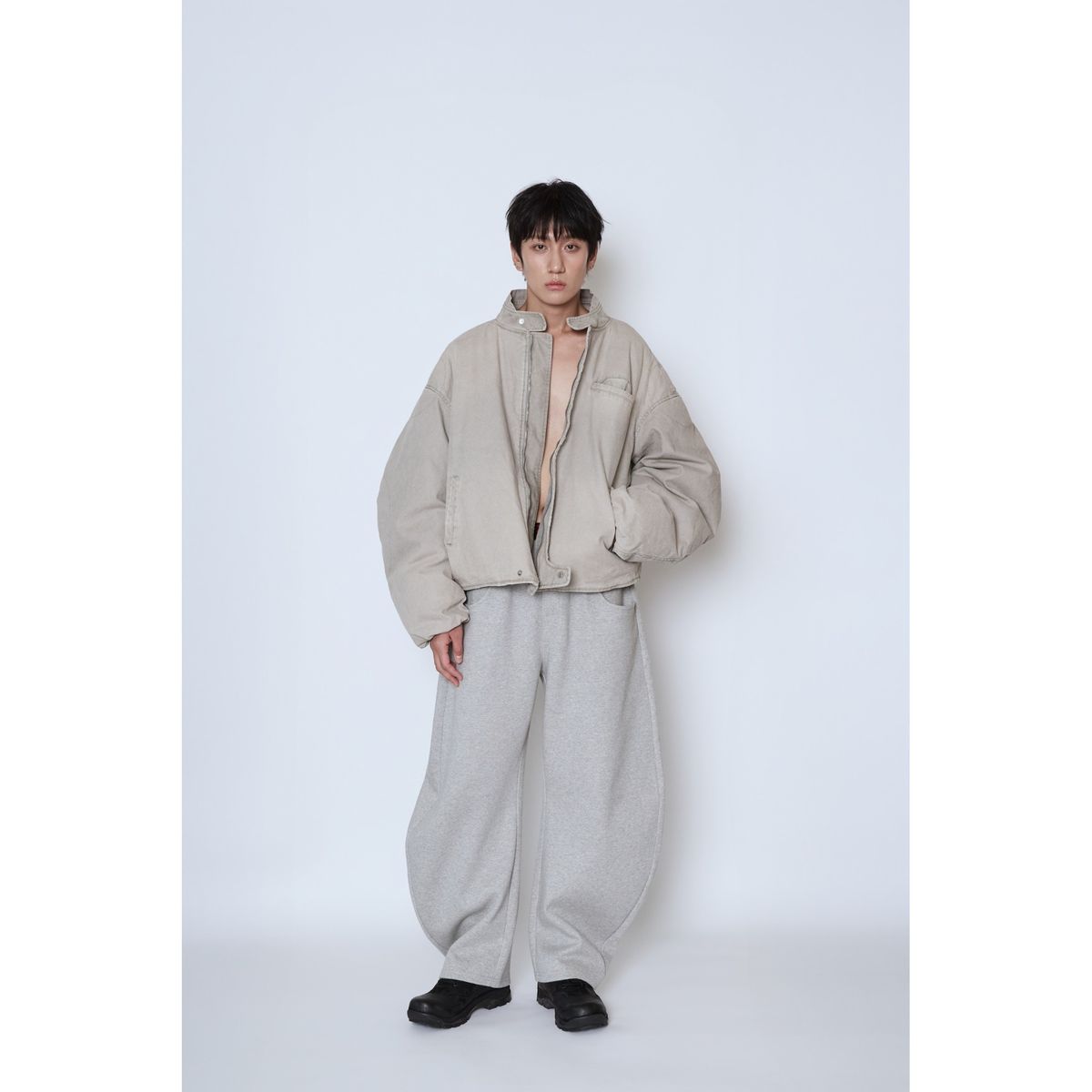 노이네타(NOITNETTA) 피그먼트 벌룬 패딩