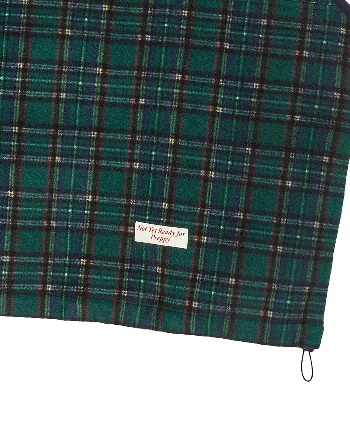 비욘드클로젯(BEYOND CLOSET) [COLLECTION LINE] 레트로 체크 유니크 로고 하프 집업 플리스 그린