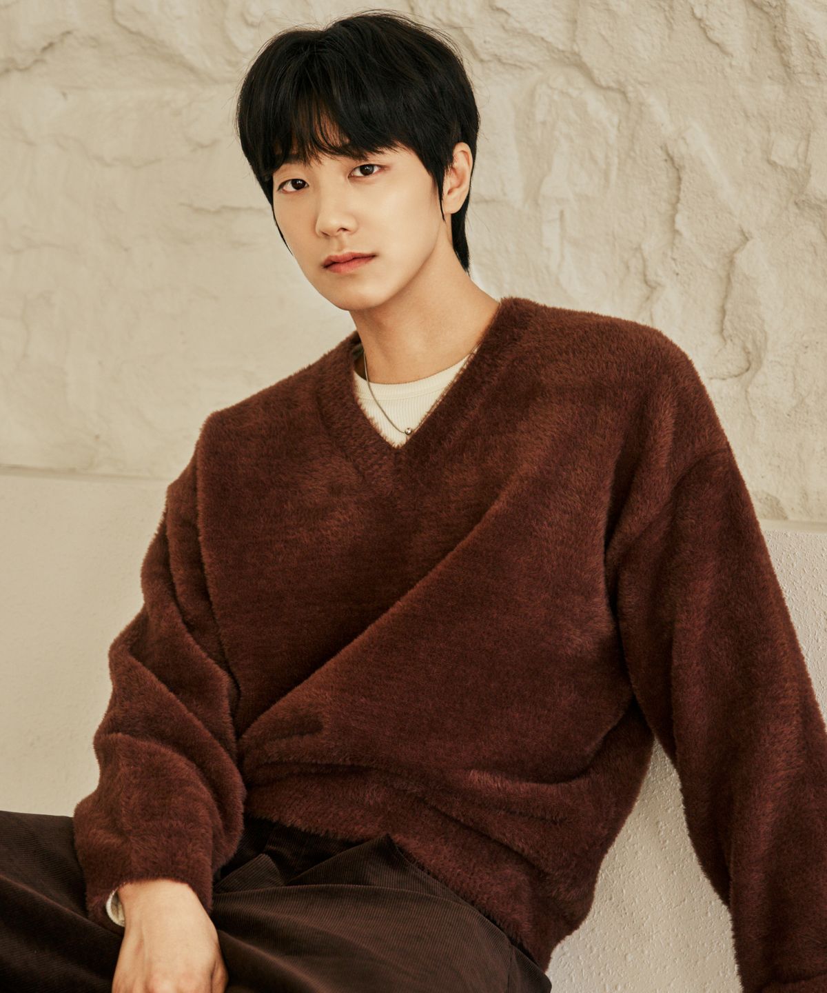 효지(HYOJI) FW 오버핏 헤비 앙고라 세미 크롭 브이넥 니트 (7컬러)